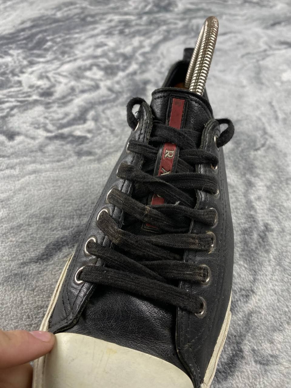Prada Prada Red Tab Leather Low Trainers Men Size 7 Black Size US 7 / EU 40 - 12 Thumbnail