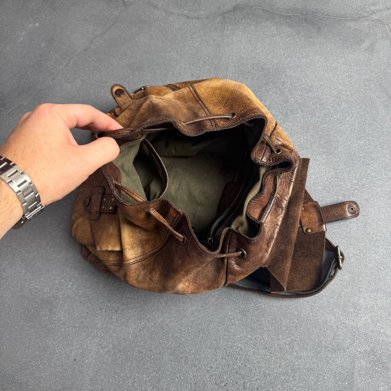 Japanese Brand × Vintage Avant Garde Faded Leather Backpack Size ONE SIZE - 10 Thumbnail