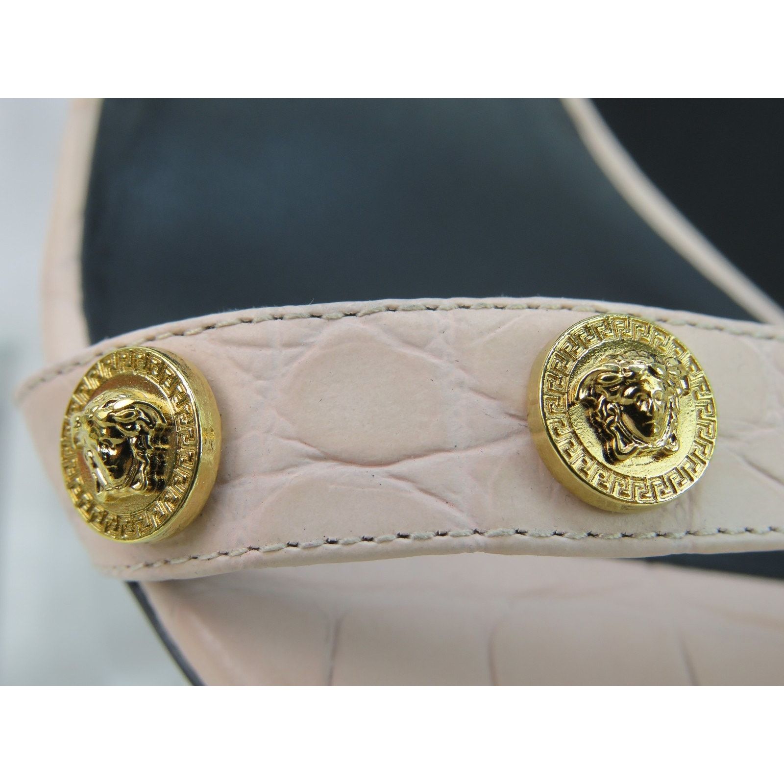 Versace VERSACE SOFT PINK LEATHER MEDUSA HEAD LOGO SANDALS PUMPS 40 Size US 10 / IT 40 - 3 Thumbnail