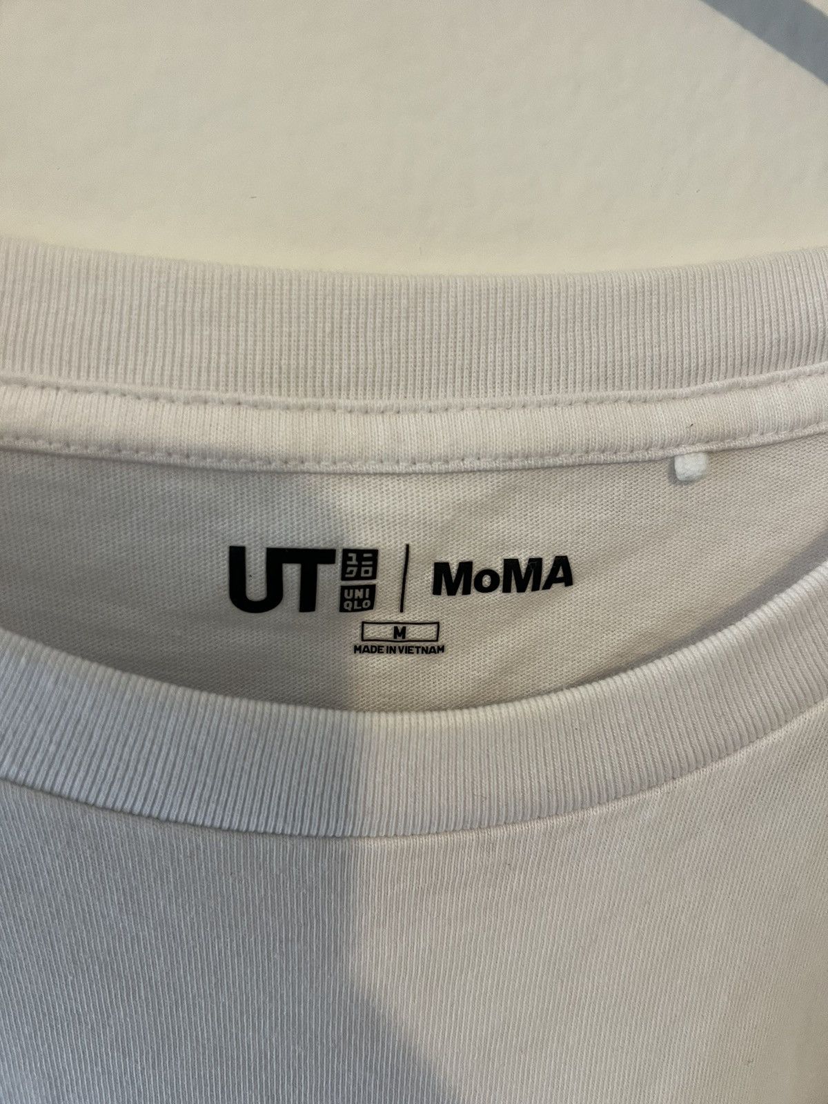 MoMA × Uniqlo Uniqlo X Moma Size US M / EU 48-50 / 2 - 2 Thumbnail