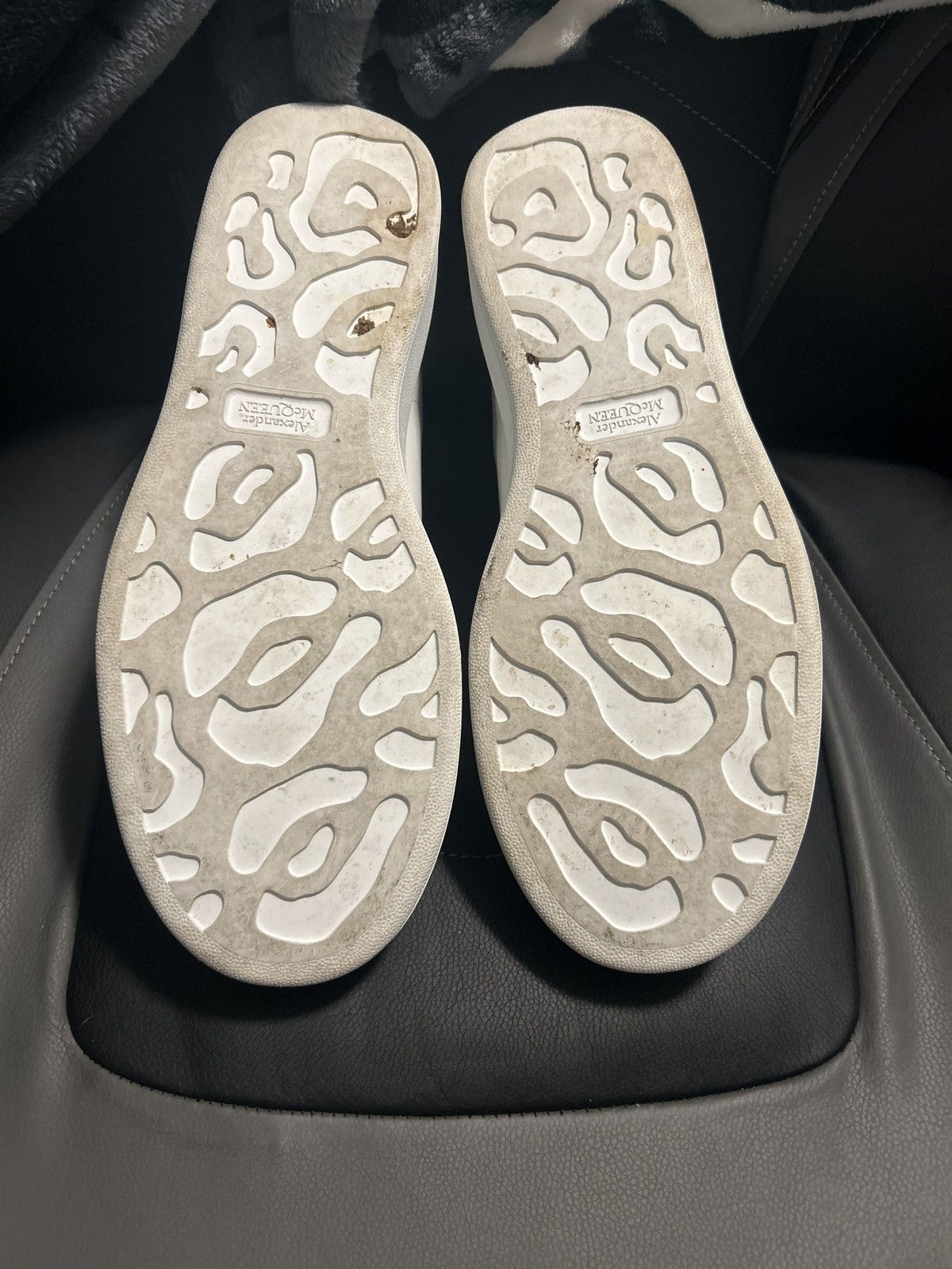 Alexander McQueen Size 13 Alexander McQueen Grey and White Size US 13 / EU 46 - 5 Thumbnail