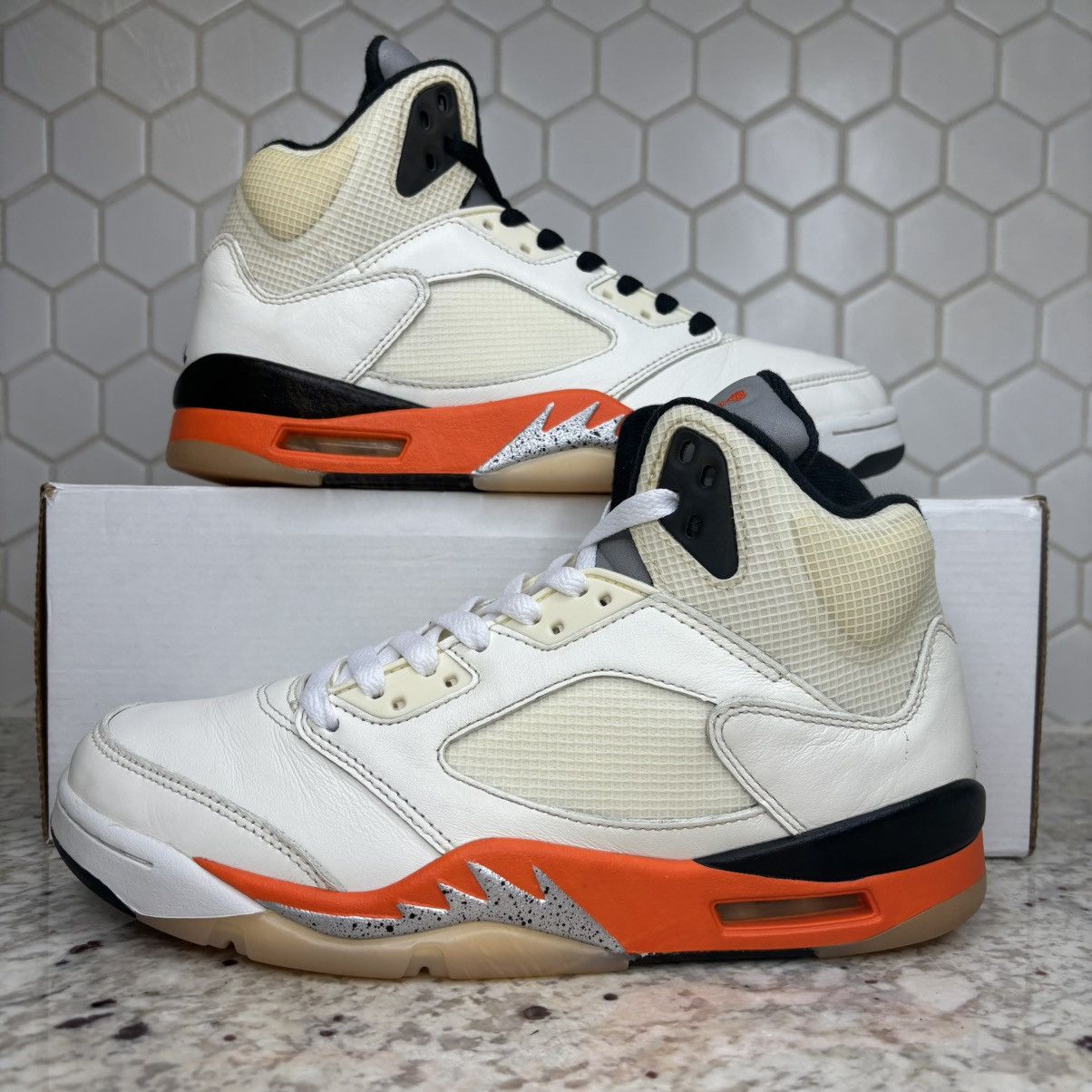 Jordan Brand Size 8 - Jordan 5 Shattered Backboard SUPER CLEAN NO BOX Size US 8 / EU 41 - 1 Thumbnail