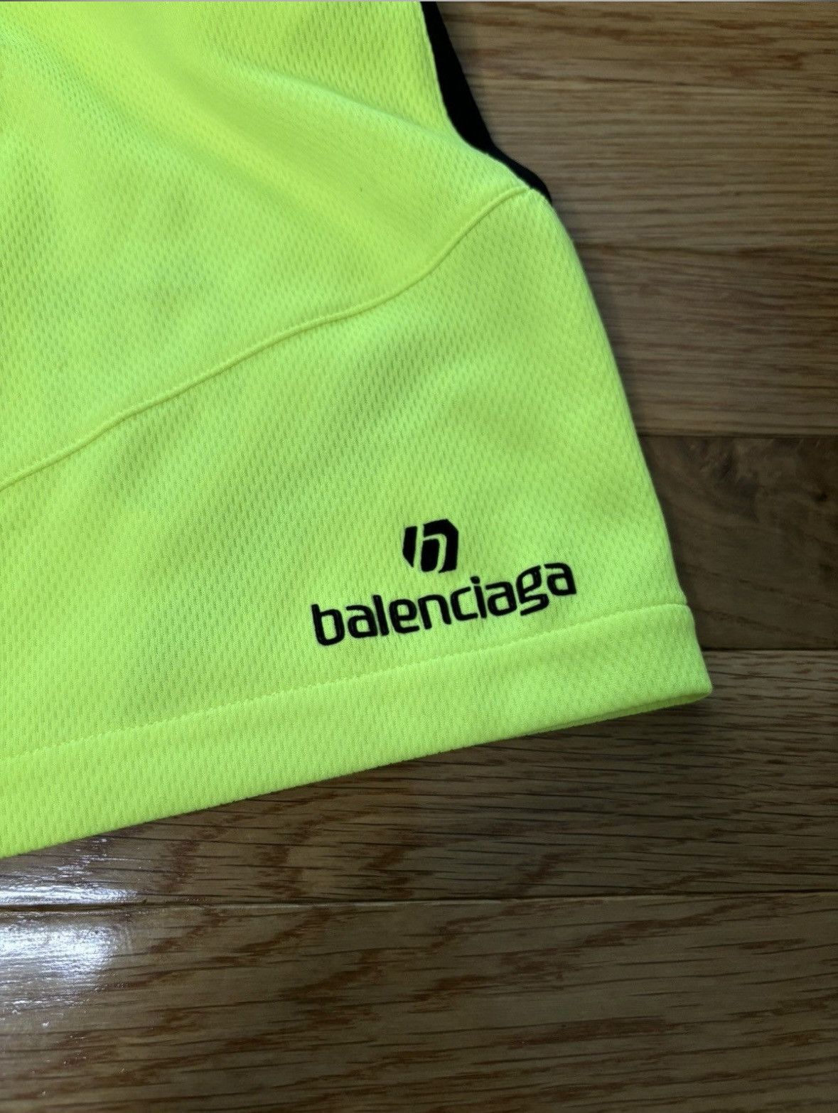 Balenciaga Neon Balenciaga Shorts Size US 30 / EU 46 - 4 Thumbnail