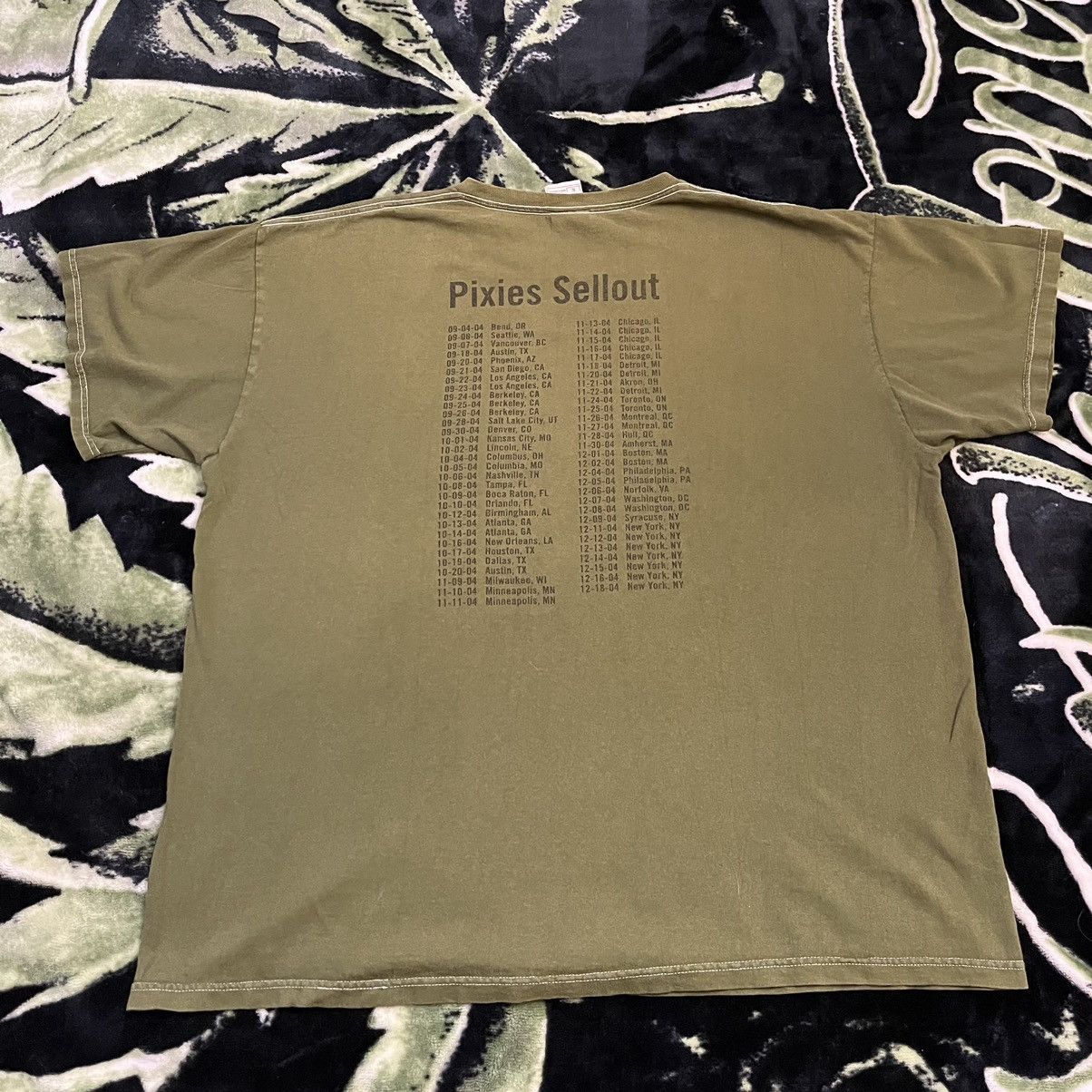 Vintage Vintage 2004 Pixies Sellout Tour T shirt Size US XL / EU 56 / 4 - 5 Thumbnail