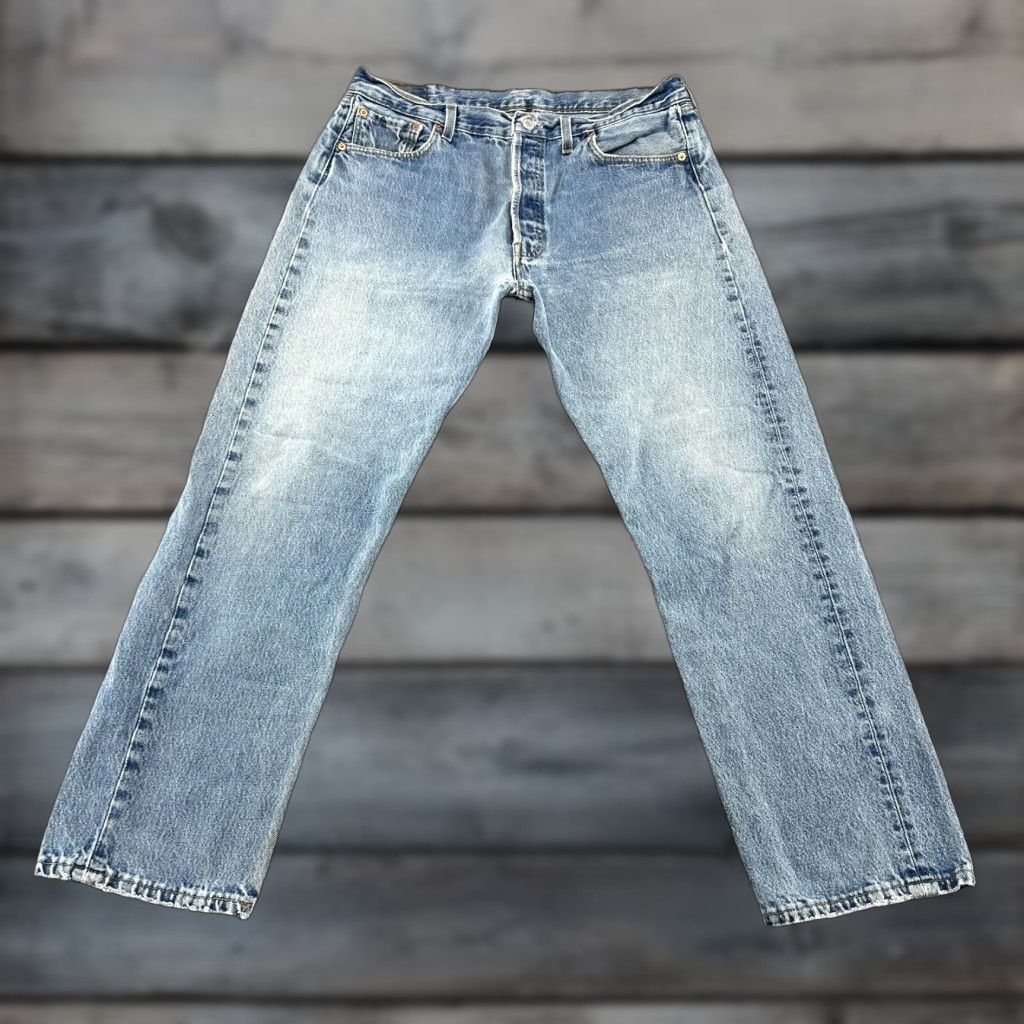 Levi's VINTAGE Levi's 501 Jeans Mens 36x30 Blue Straight Light Wash Distressed UK 90s Mens Size US 36 / EU 52 - 1 Thumbnail