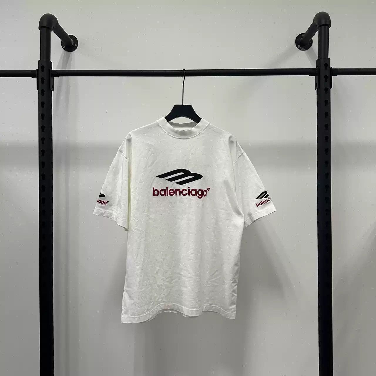 Balenciaga Balenciaga FW23 3B SPORTS ICON embroidered logo short sleeved T-shirt Size US S / EU 44-46 / 1 - 1 Thumbnail