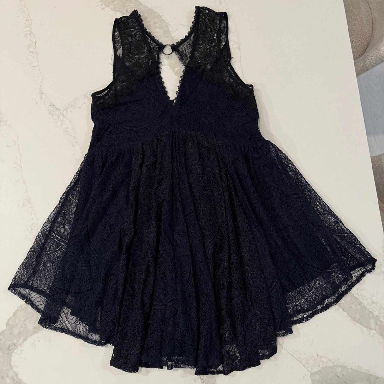 Free People Free People NWT Dont You Dare Lace Mini Dress Womens Small Size S / US 4 / IT 40 - 4 Thumbnail