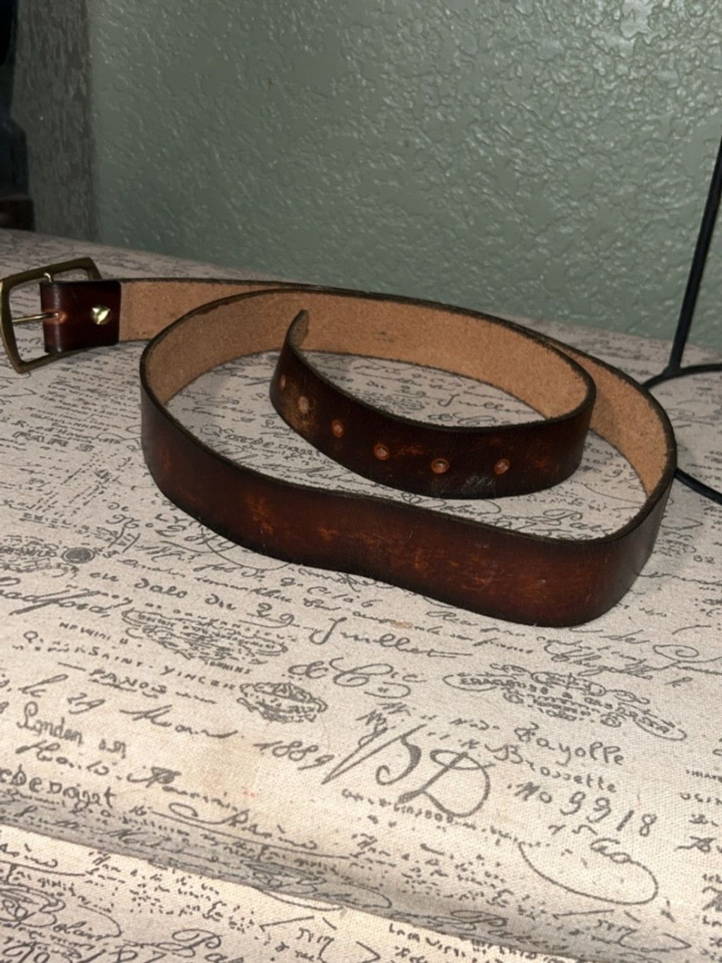 The Unbranded Brand Men's Brown Leather Belt with Brass Buckle Size 32 - 3 Thumbnail