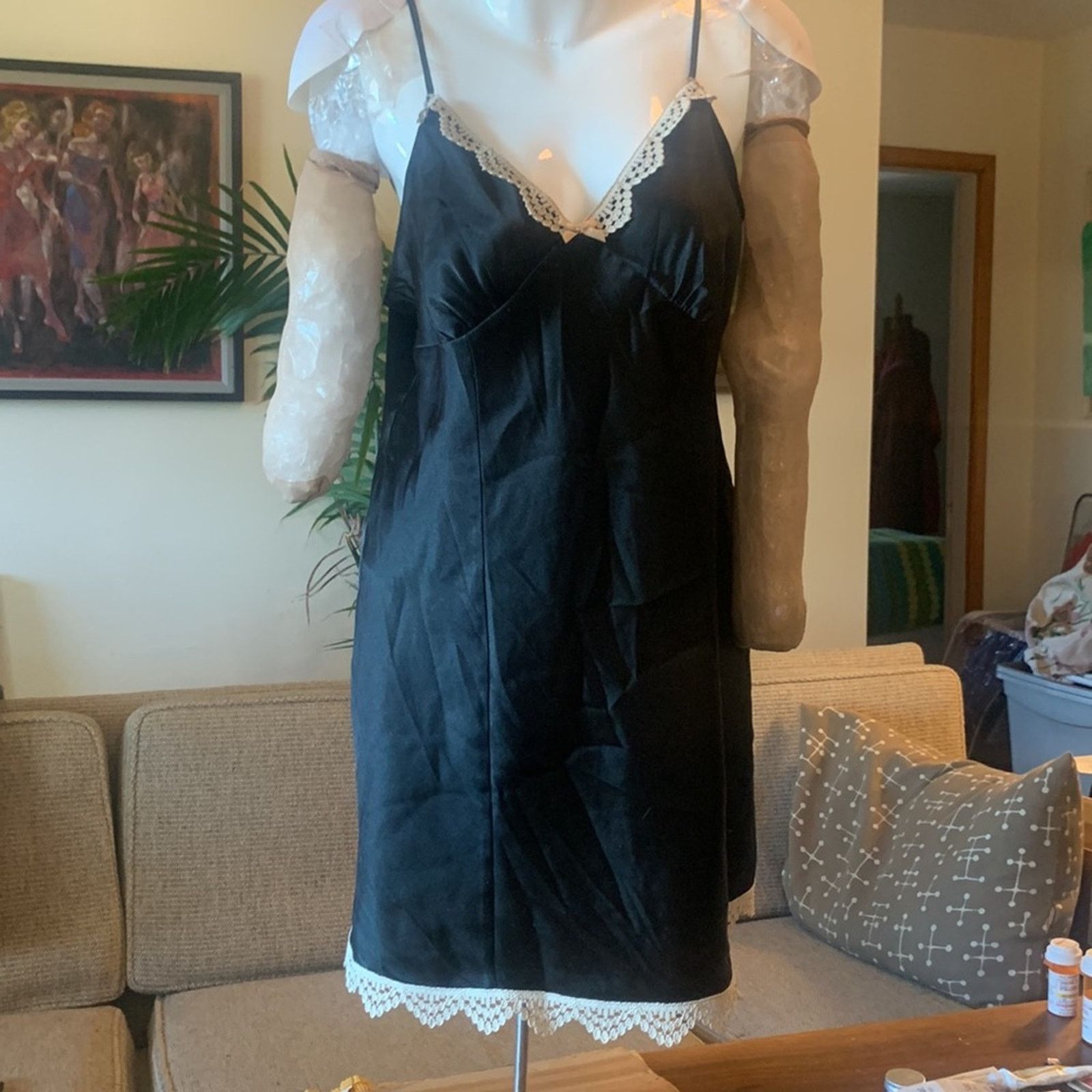 Vintage 90’s BLACK SILKY SATIN SLIP NIGHTY WITH LACE TRIM Size M / US 6-8 / IT 42-44 - 6 Thumbnail