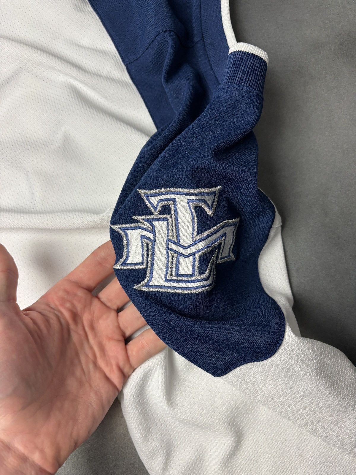 NHL Toronto Maple Leafs Vintage Hockey Jersey NHL 1990s 2000s Size US S / EU 44-46 / 1 - 9 Thumbnail