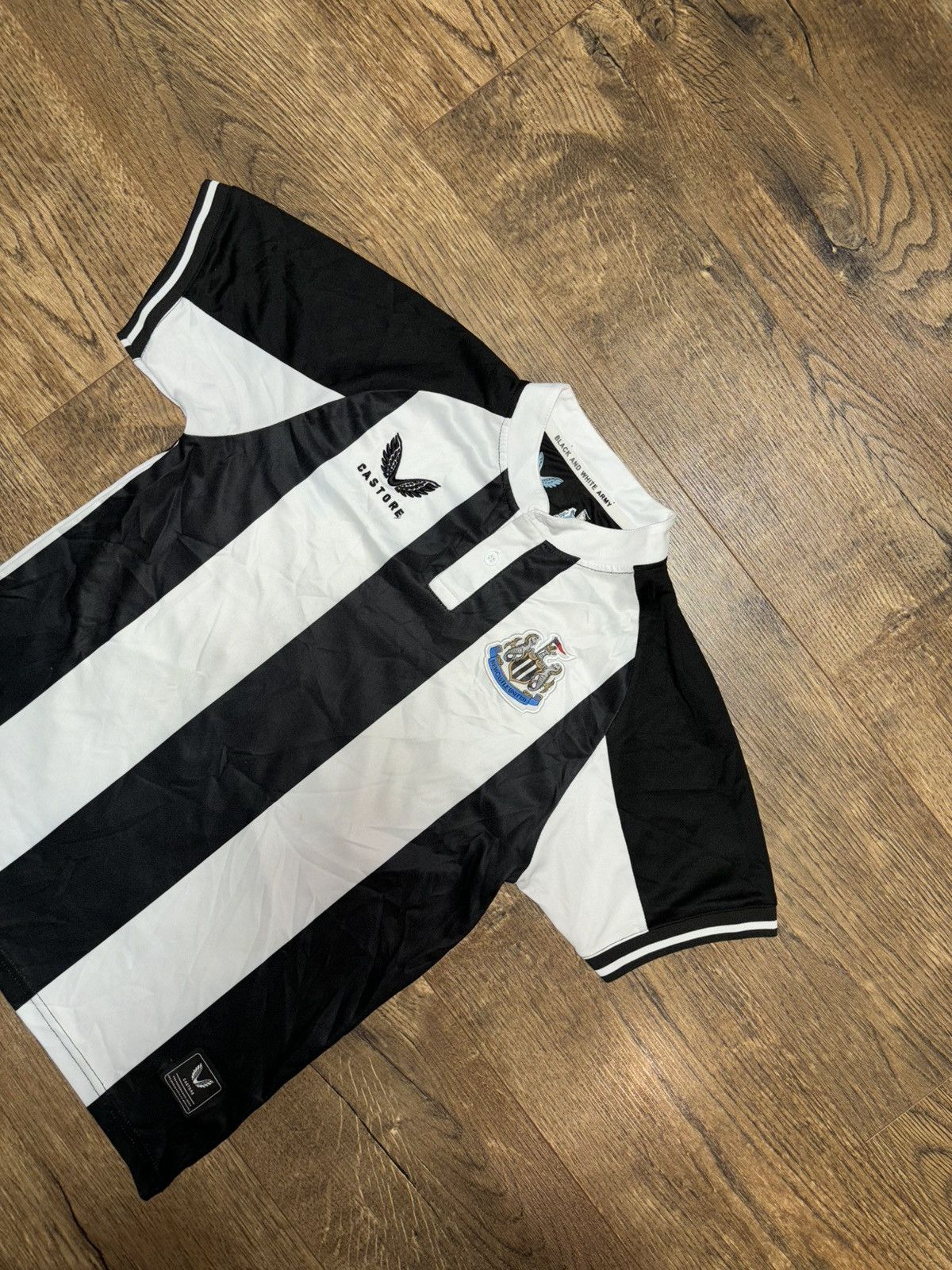 Castore New Castle UNITED soccer jersey Castore # 10 SAINT-Maximin Size US XS / EU 42 / 0 - 3 Thumbnail