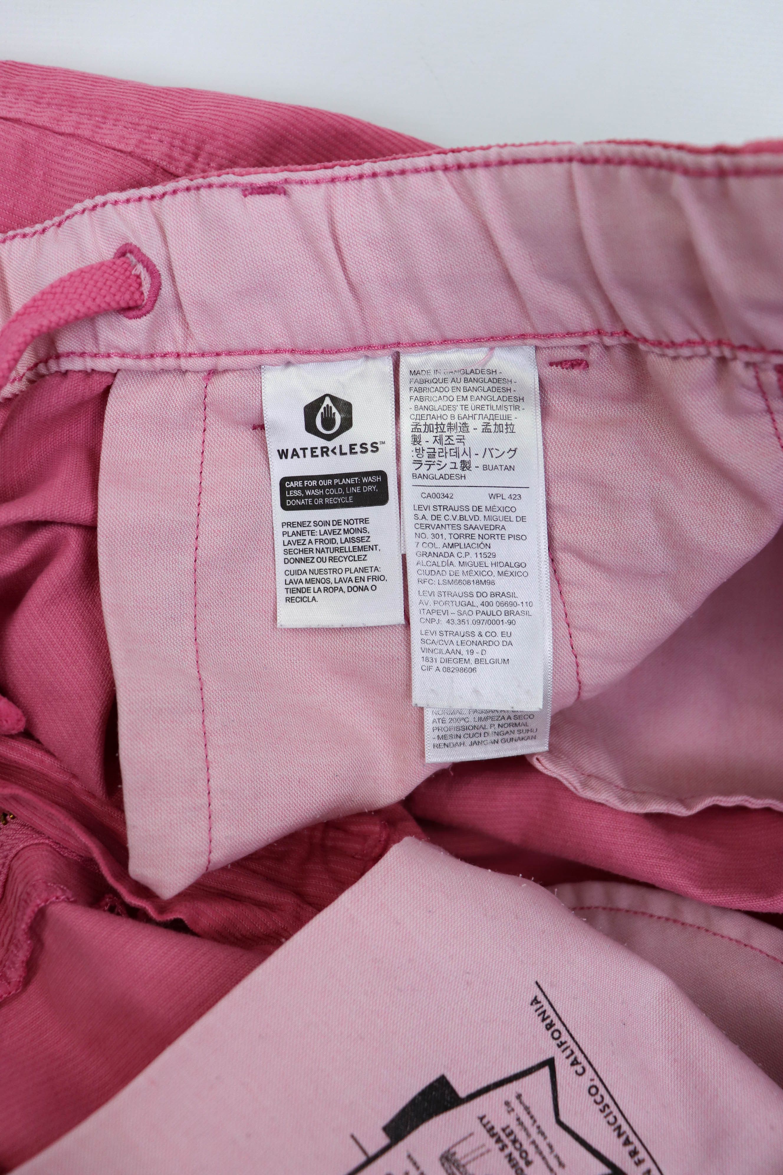 Levi's LEVI'S XX Chino EZ Pink Corduroy Chino Shorts Size US 32 / EU 48 - 9 Thumbnail