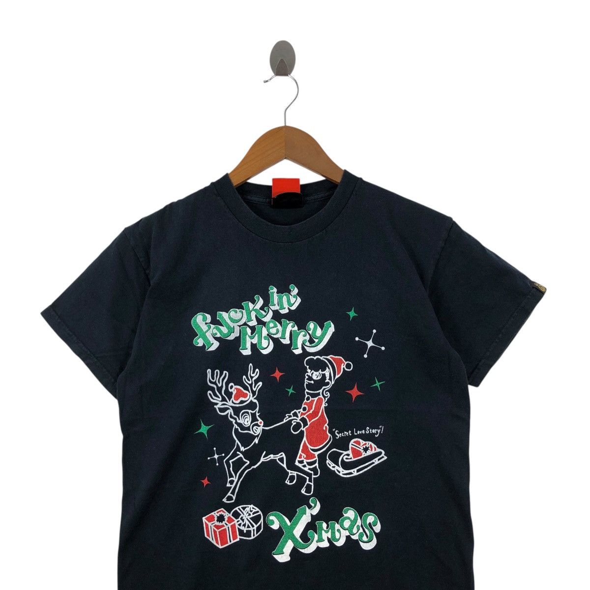 Japanese Brand Vintage Kishidenne Wrerutogood Fuckin in Xmas T-Shirt Punk Size US S / EU 44-46 / 1 - 2 Thumbnail