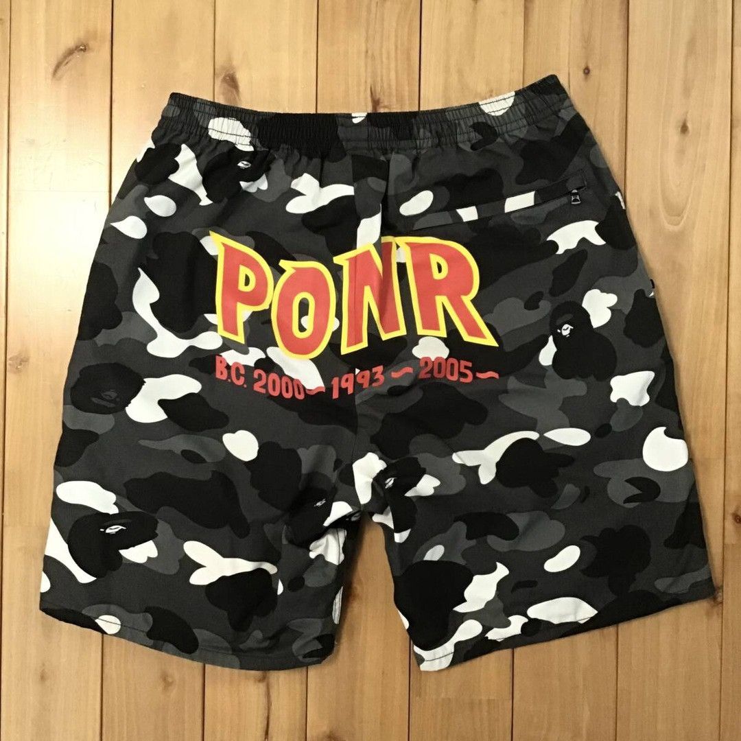 Bape 💫Glow in the dark💫 BAPE city camo shark shorts APE ★size M Size US 32 / EU 48 - 4 Thumbnail
