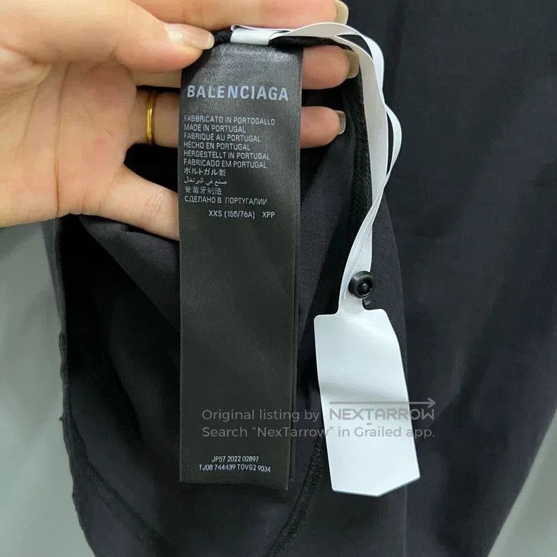 Balenciaga Black Letter Print T-shirt.
