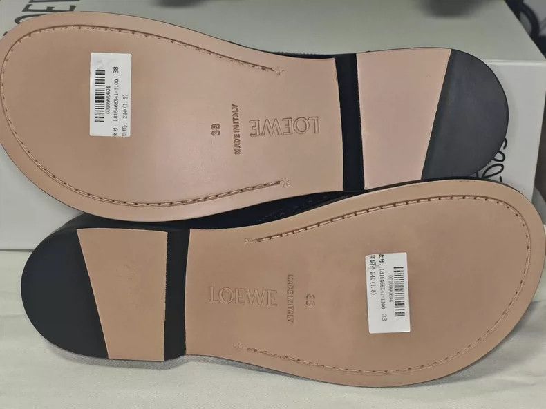 Loewe LOEWE Leather round toe fashion flat heels Mary Jane shoes Size US 7.5 / IT 37.5 - 3 Thumbnail