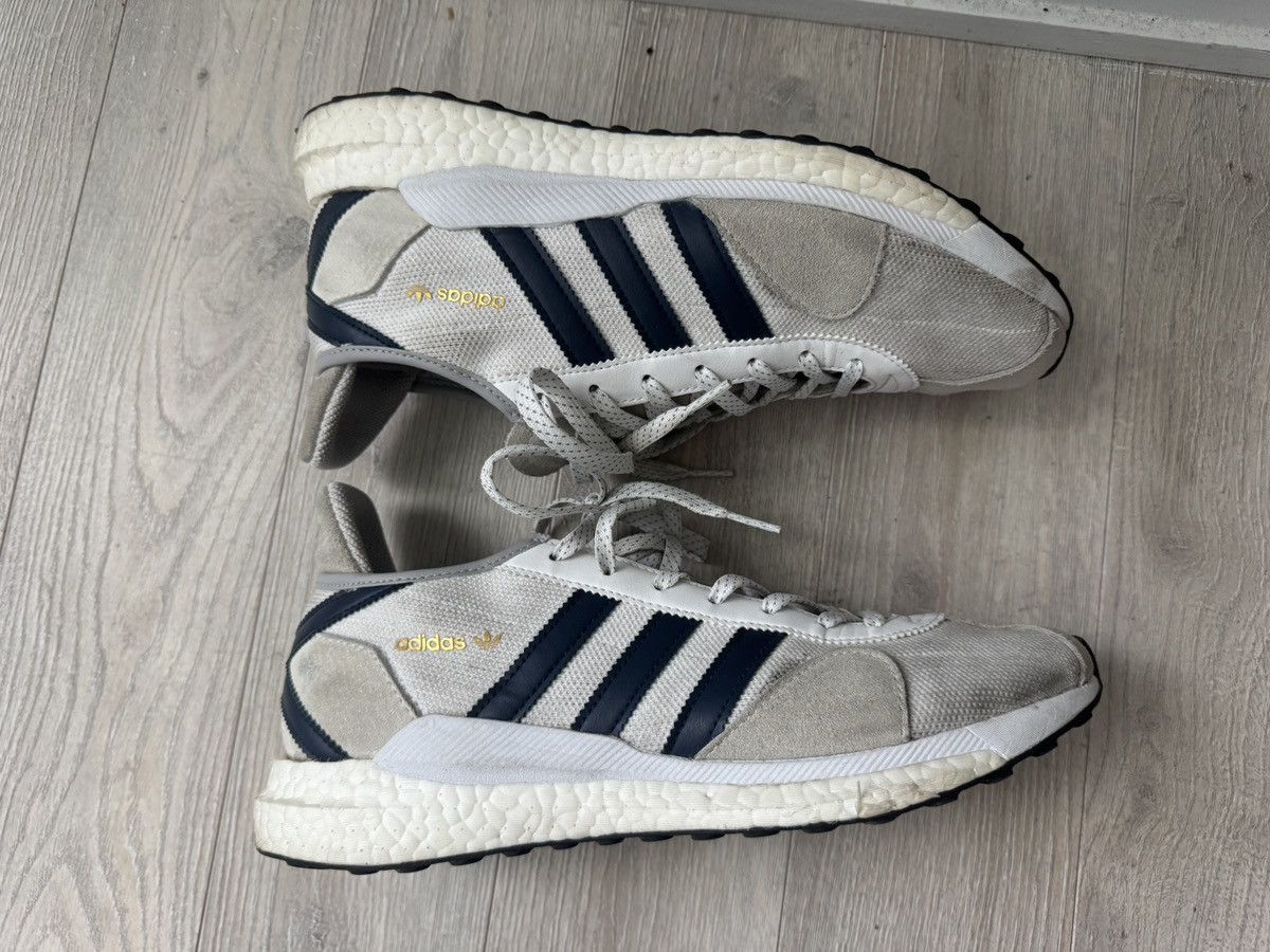 Adidas × Human Made Adidas x Human made tokio us9.5 Size US 9.5 / EU 42-43 - 2 Thumbnail
