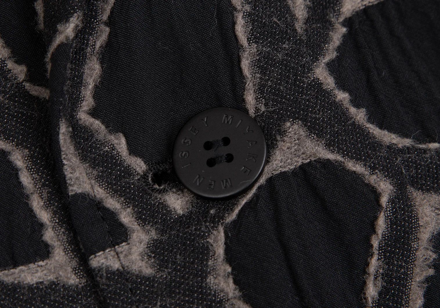 Issey Miyake Jacquard Design Jacket in Black Gray, Size 4 Size US XL / EU 56 / 4 - 11 Thumbnail