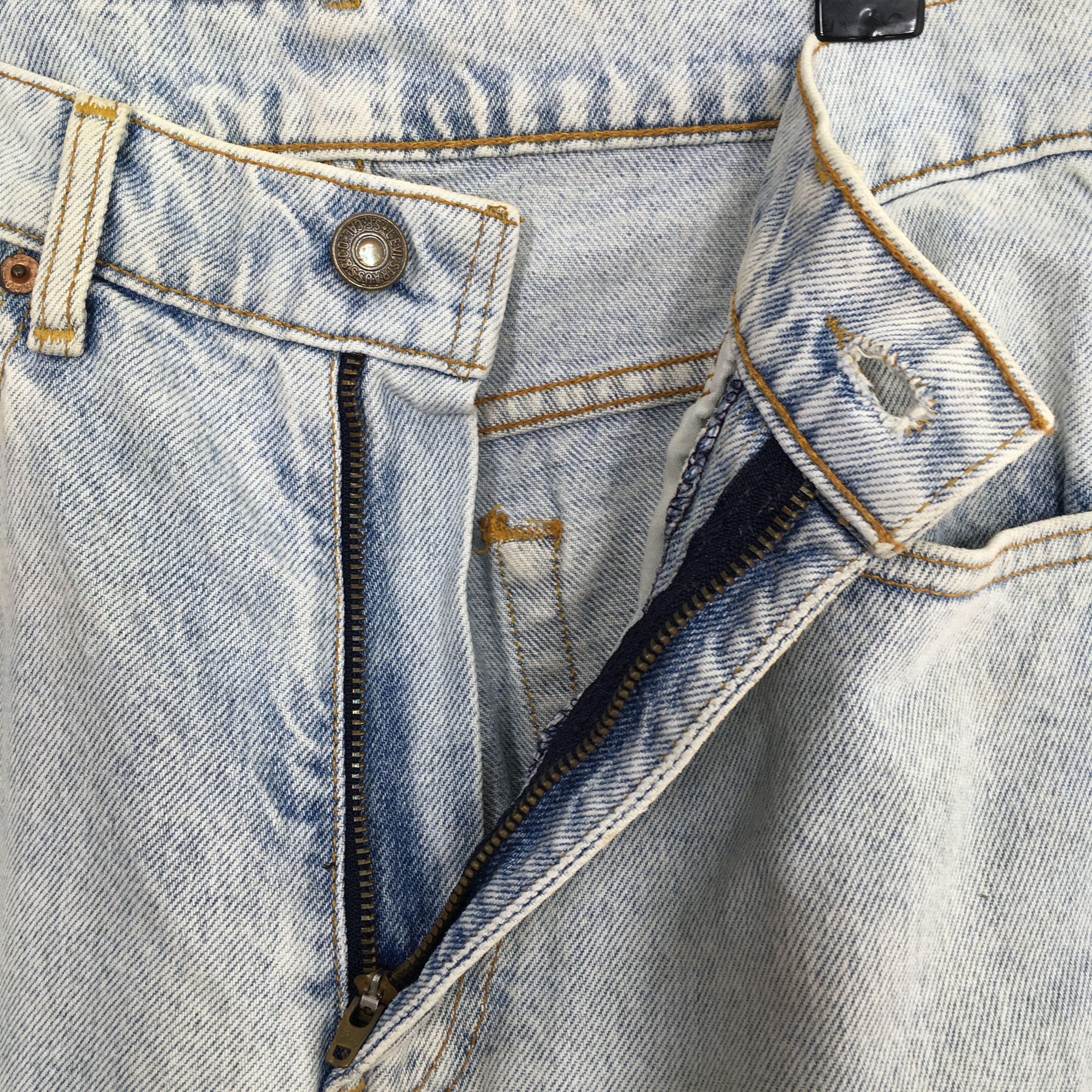 Levi's Size 29x32 Vintage Levi's 505 Pale Blue Slim Fit Jeans S178 Size US 29 - 6 Thumbnail