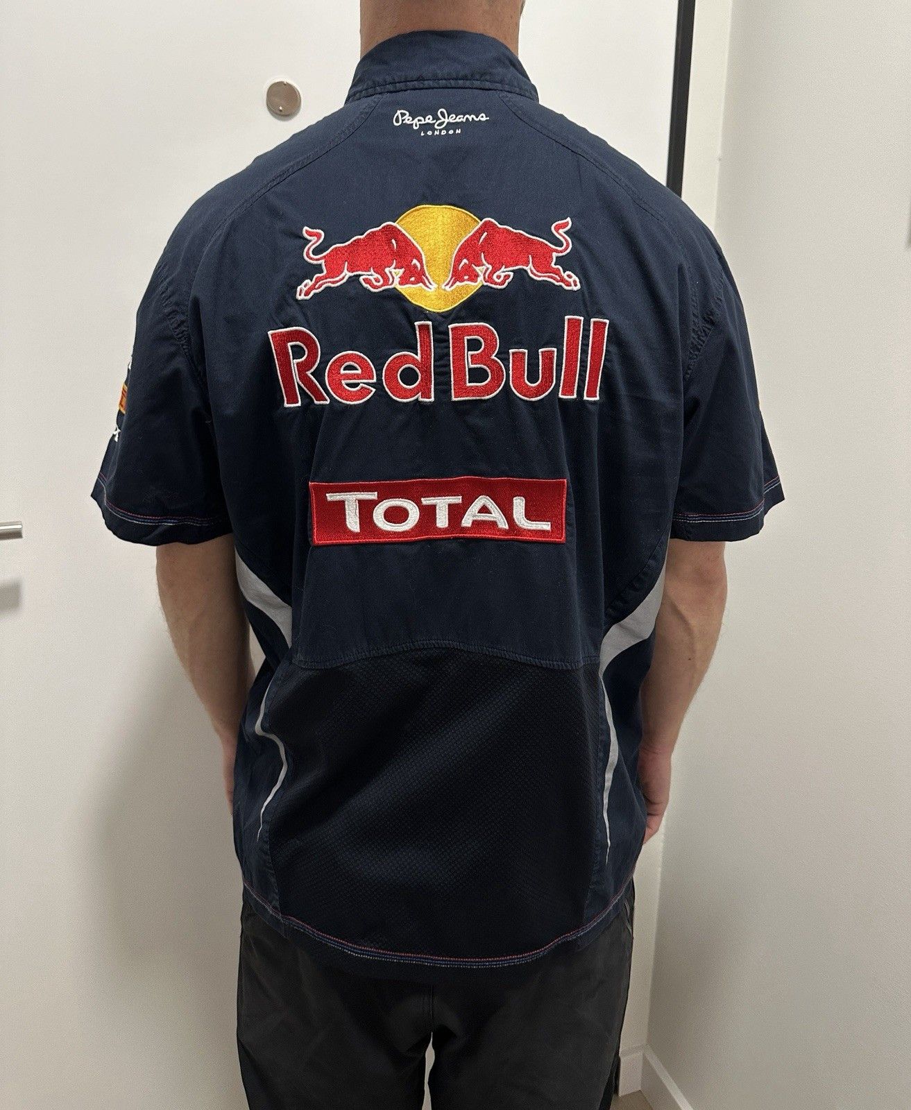 Pepe Jeans Pepe Jeans Red Bull Mens Shirt Formula One F1 Infiniti Size US M / EU 48-50 / 2 - 2 Thumbnail