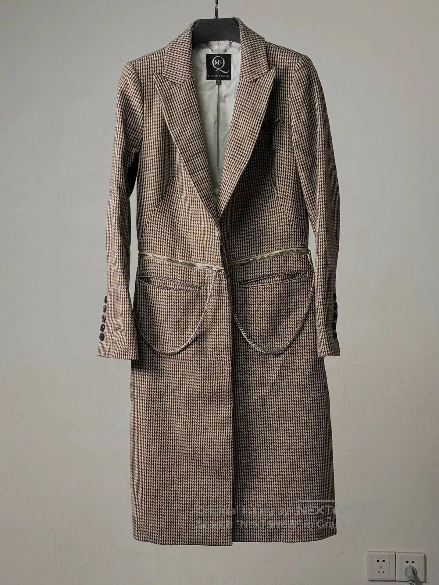 McQ Alexander McQueen Alexander McQueen Houndstooth Wool Blend Coat. Size M / US 6-8 / IT 42-44 - 1 Thumbnail