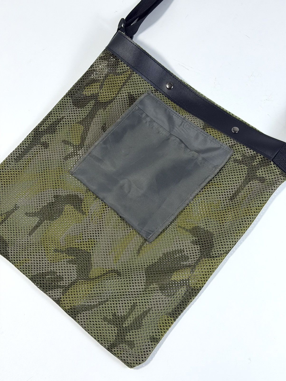Other Mesh Foraging Bag Woodland Style Camo Size ONE SIZE - 1 Thumbnail