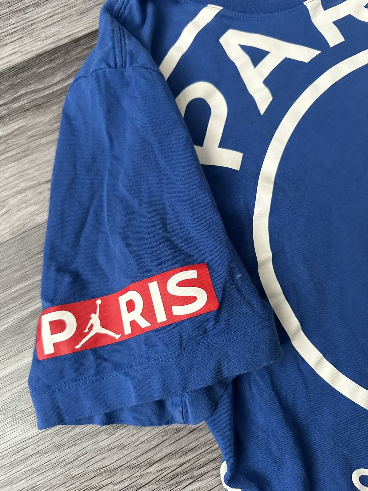 Jordan Brand NIKE Jordan Paris Saint Germain big logo PSG blue t shirt Size US S / EU 44-46 / 1 - 3 Thumbnail