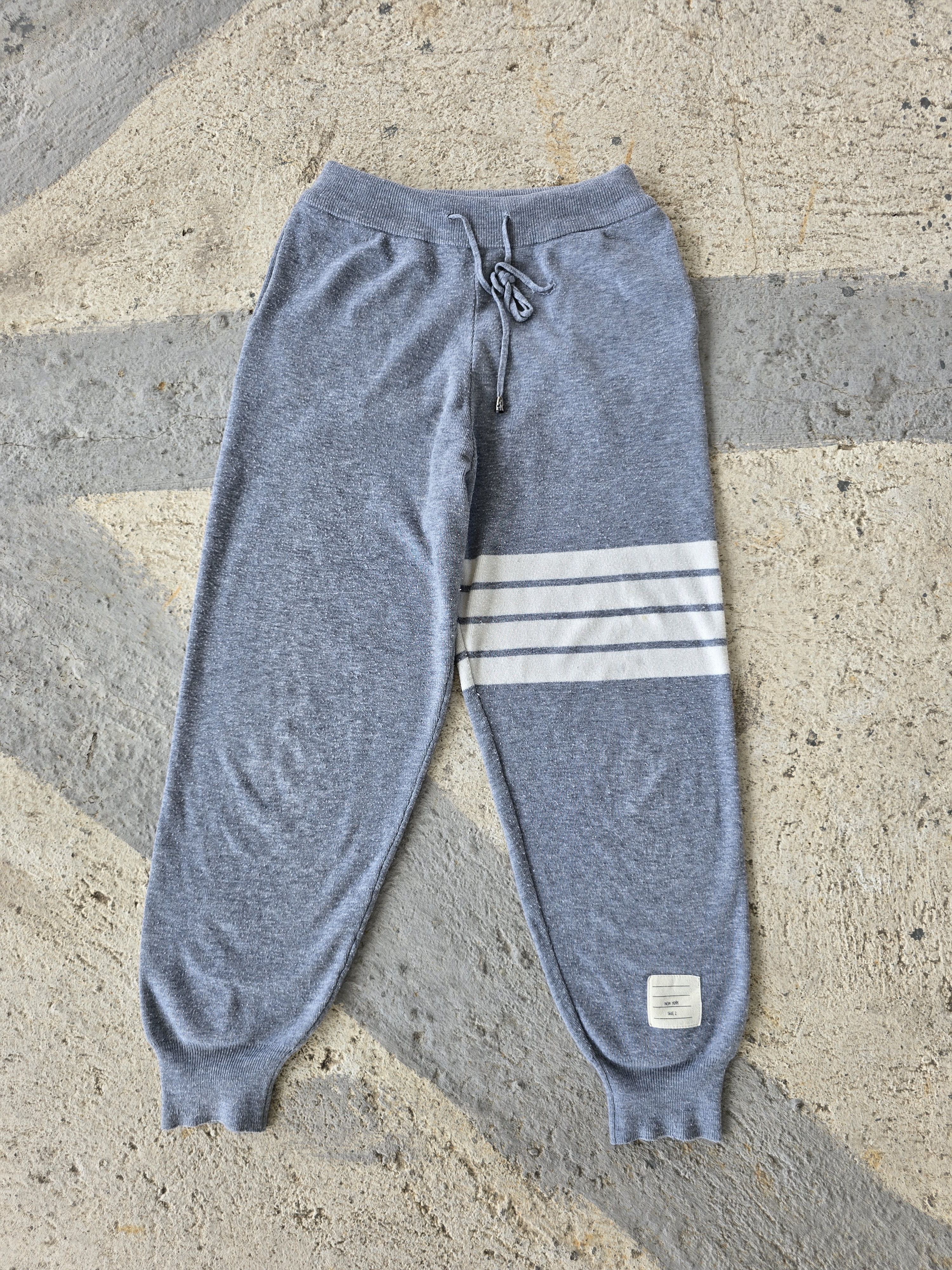 Thom Browne 4 Bar Sweatpants Size 26" / US 2 / IT 38 - 1 Thumbnail