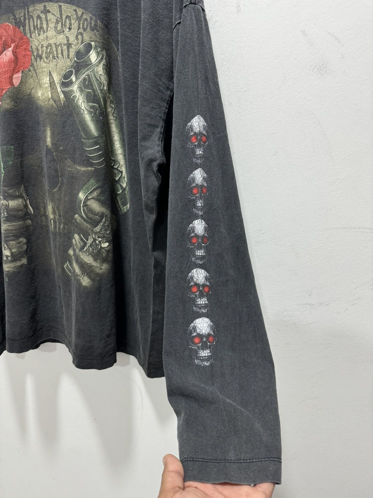 Vintage ROCK CHANG GUN n ROSES SKULLS MIRROR OVERPRINT BOOTLEG L/S Size US XL / EU 56 / 4 - 6 Thumbnail