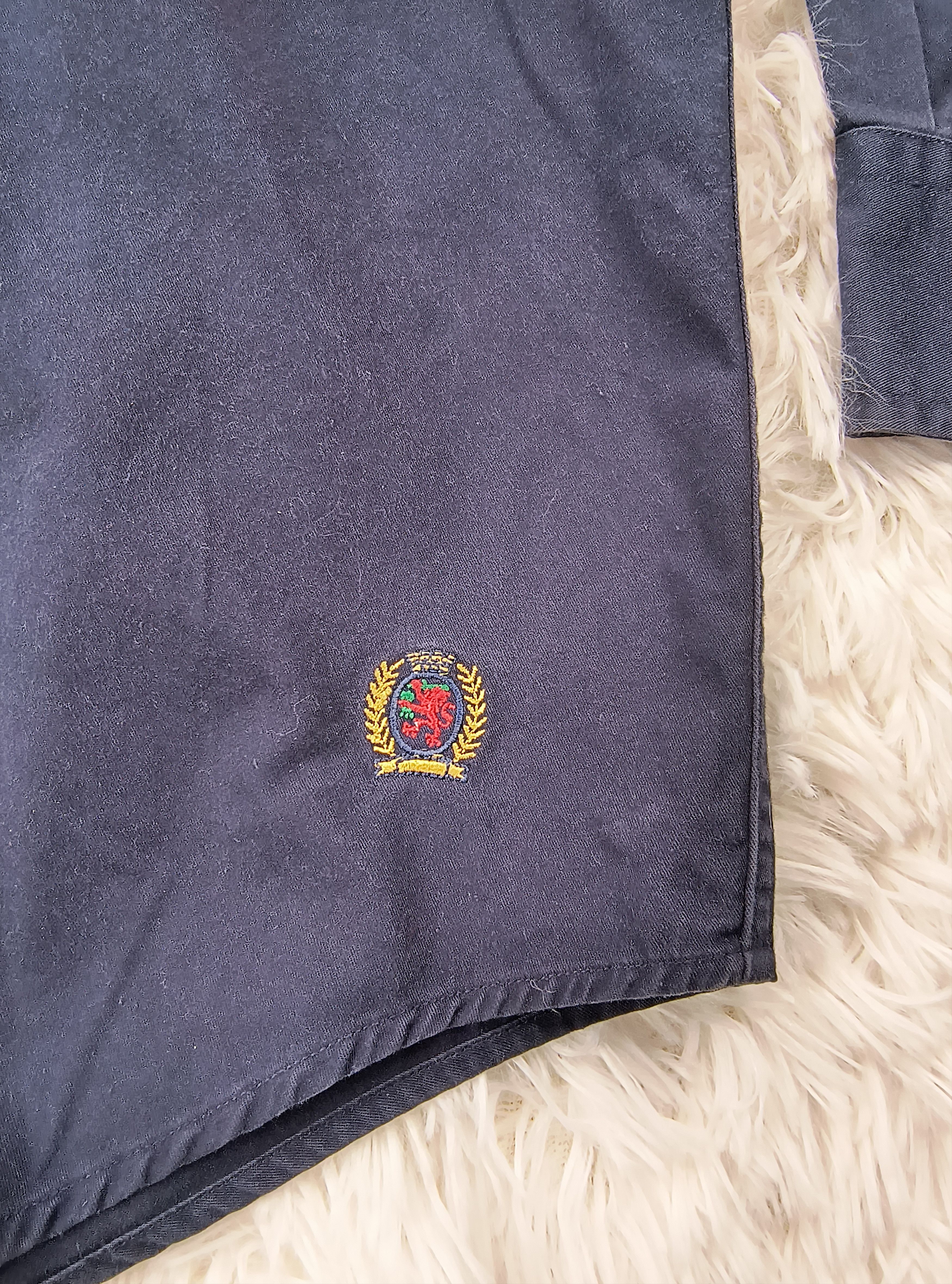 Tommy Hilfiger Vintage Tommy Hilfiger big flag 90s button up LS shirt Size US L / EU 52-54 / 3 - 5 Thumbnail
