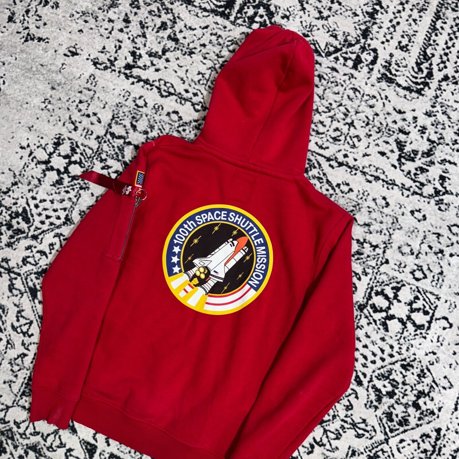 Alpha Industries × Vintage Alpha Industries Red Cotton Hoodie Size L NASA MA-1 Astro Size US L / EU 52-54 / 3 - 9 Thumbnail
