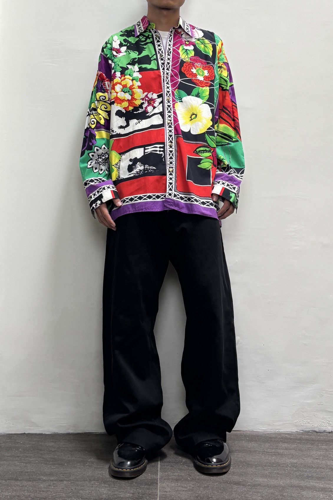 Versace Jeans Couture Multi Graphic Paintings Shirt Size US M / EU 48-50 / 2 - 1 Thumbnail