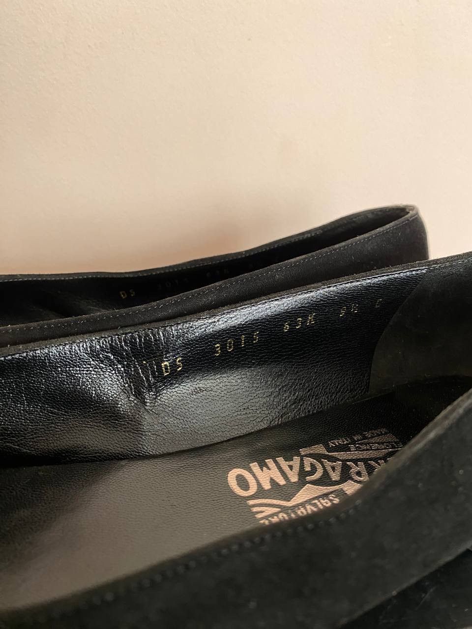 Salvatore Ferragamo VTG Salvatore Ferragamo Black Leather Round Toe Ballet Flats Size US 9.5 / IT 39.5 - 4 Thumbnail