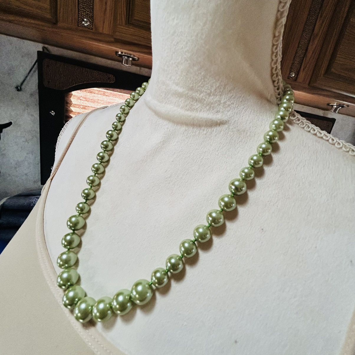 Vintage Vintage mint green glass hand knotted pearl 925 necklace Size ONE SIZE - 6 Thumbnail