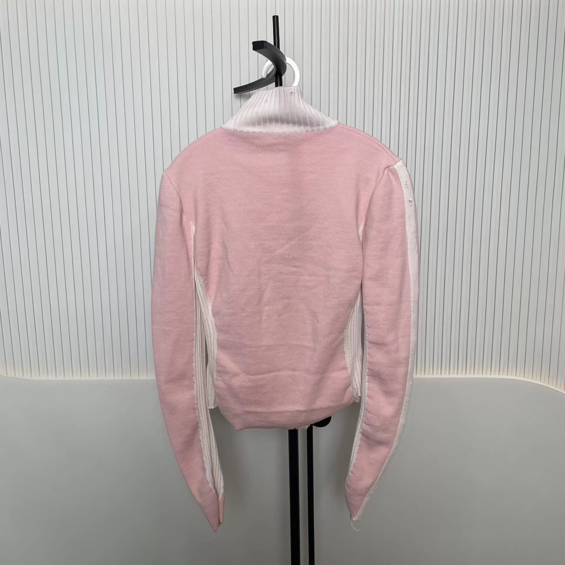 Balenciaga Balenciaga pink knit jacket M Size M / US 6-8 / IT 42-44 - 2 Thumbnail
