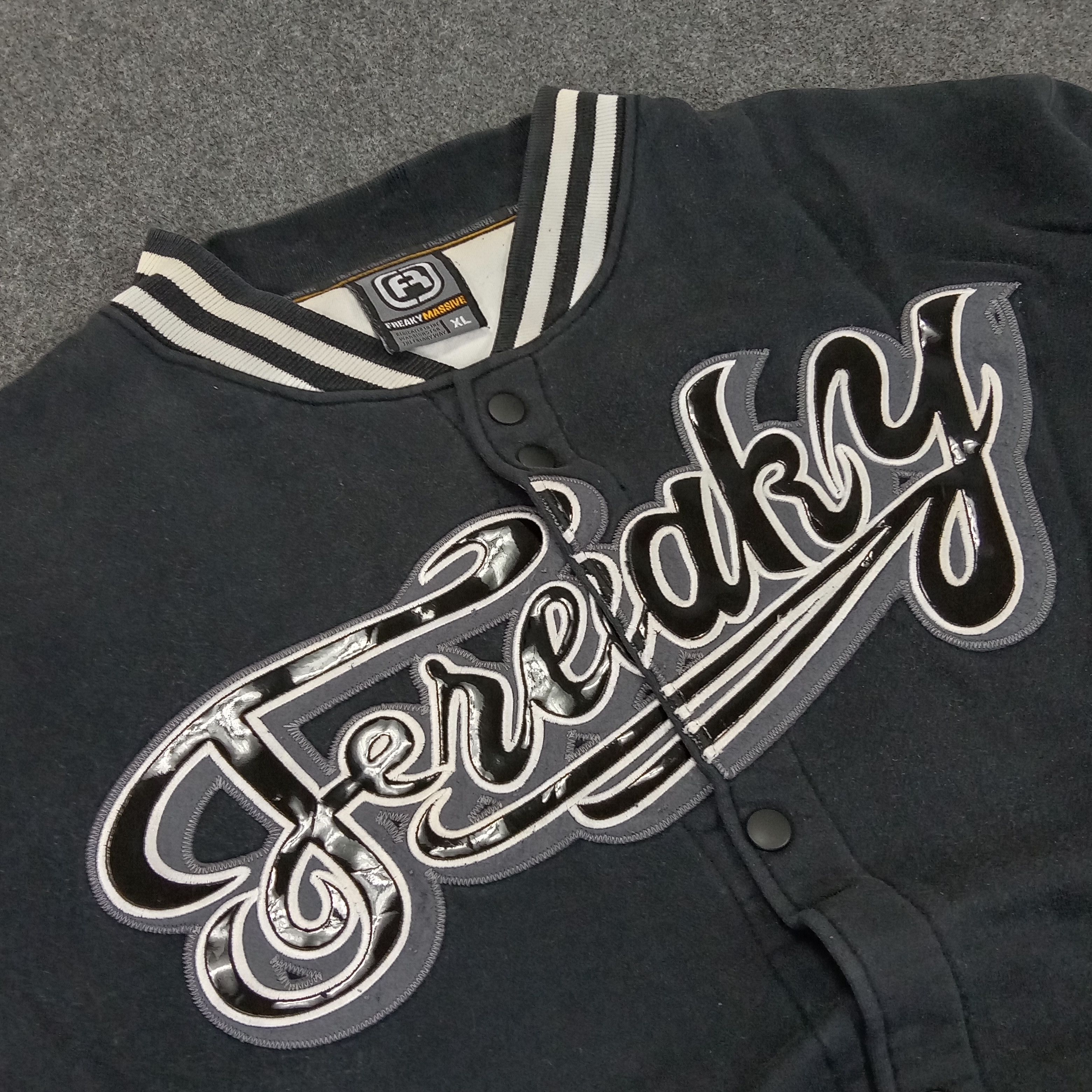 Vintage Freaky Massive Center Logo Varsity Jacket Size US XL / EU 56 / 4 - 3 Thumbnail