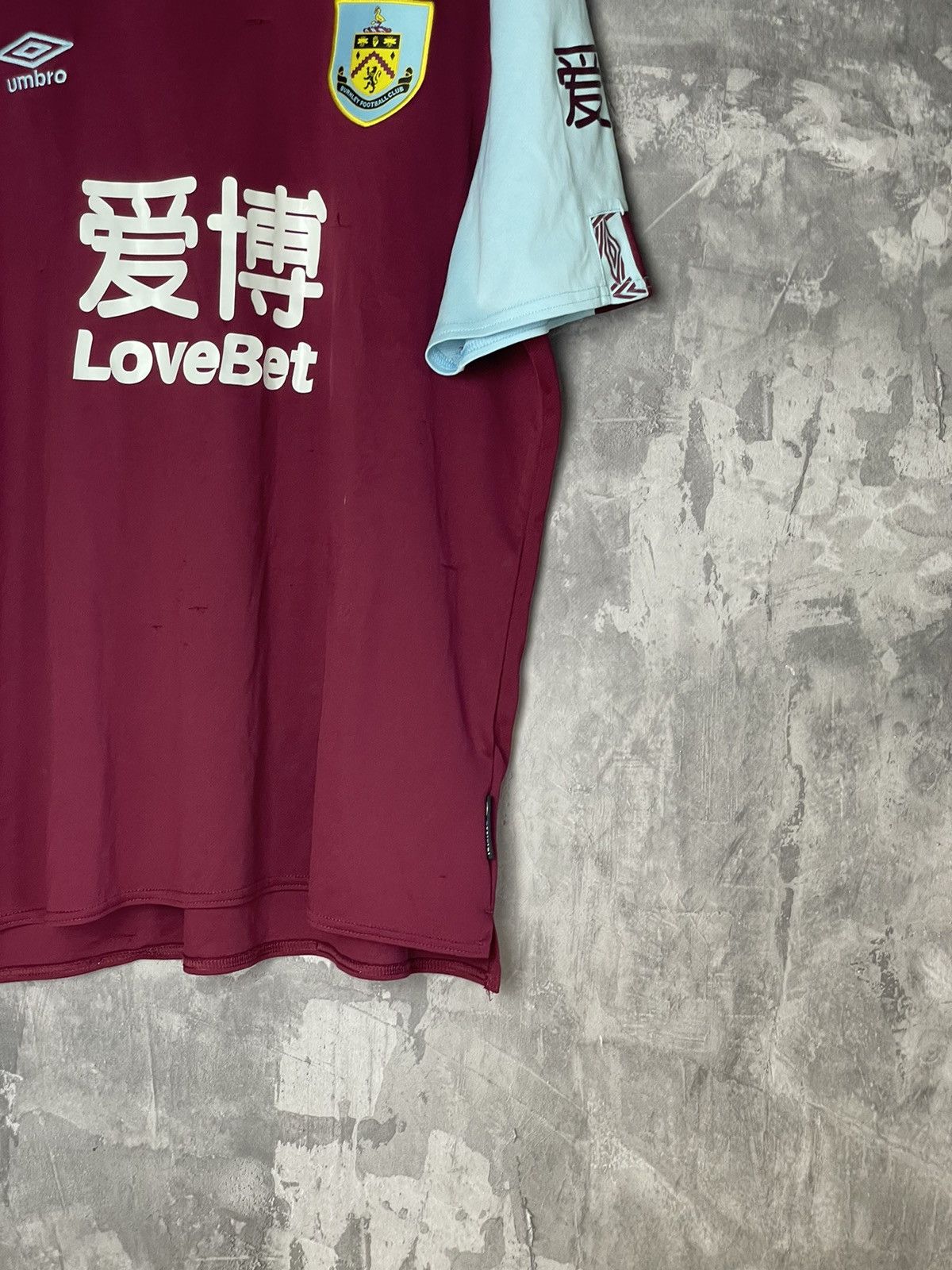 Umbro Burnley 2020 Home Football Shirt Umbro Soccer Jersey Size XL Size US XL / EU 56 / 4 - 6 Thumbnail