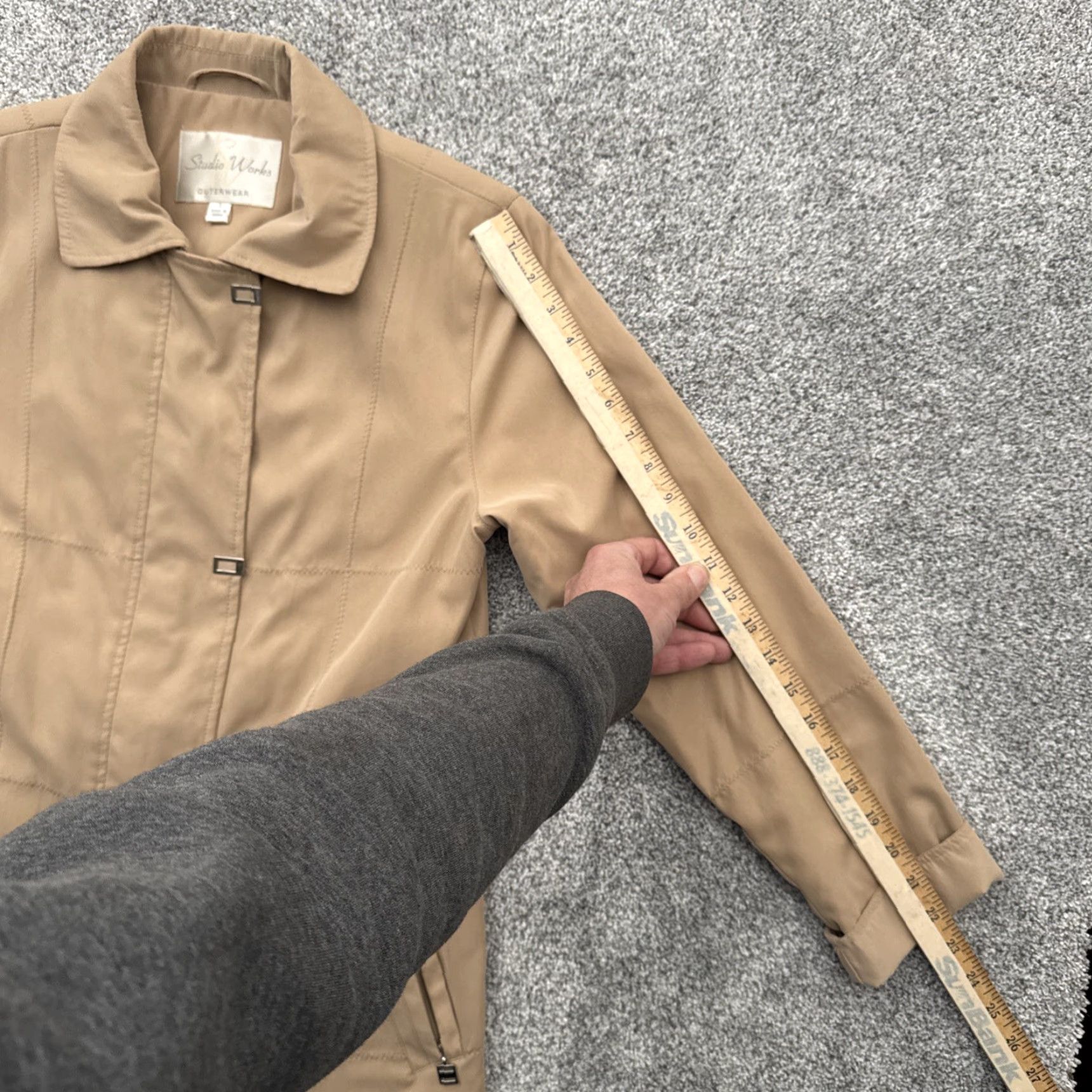 Vintage VINTAGE 90s Trench Coat Women S Office Minimalist Chic Light Academia Warm Coat Brown Studio Works Long Sleeve Button Pockets Lined Oversized Size S / US 4 / IT 40 - 4 Thumbnail