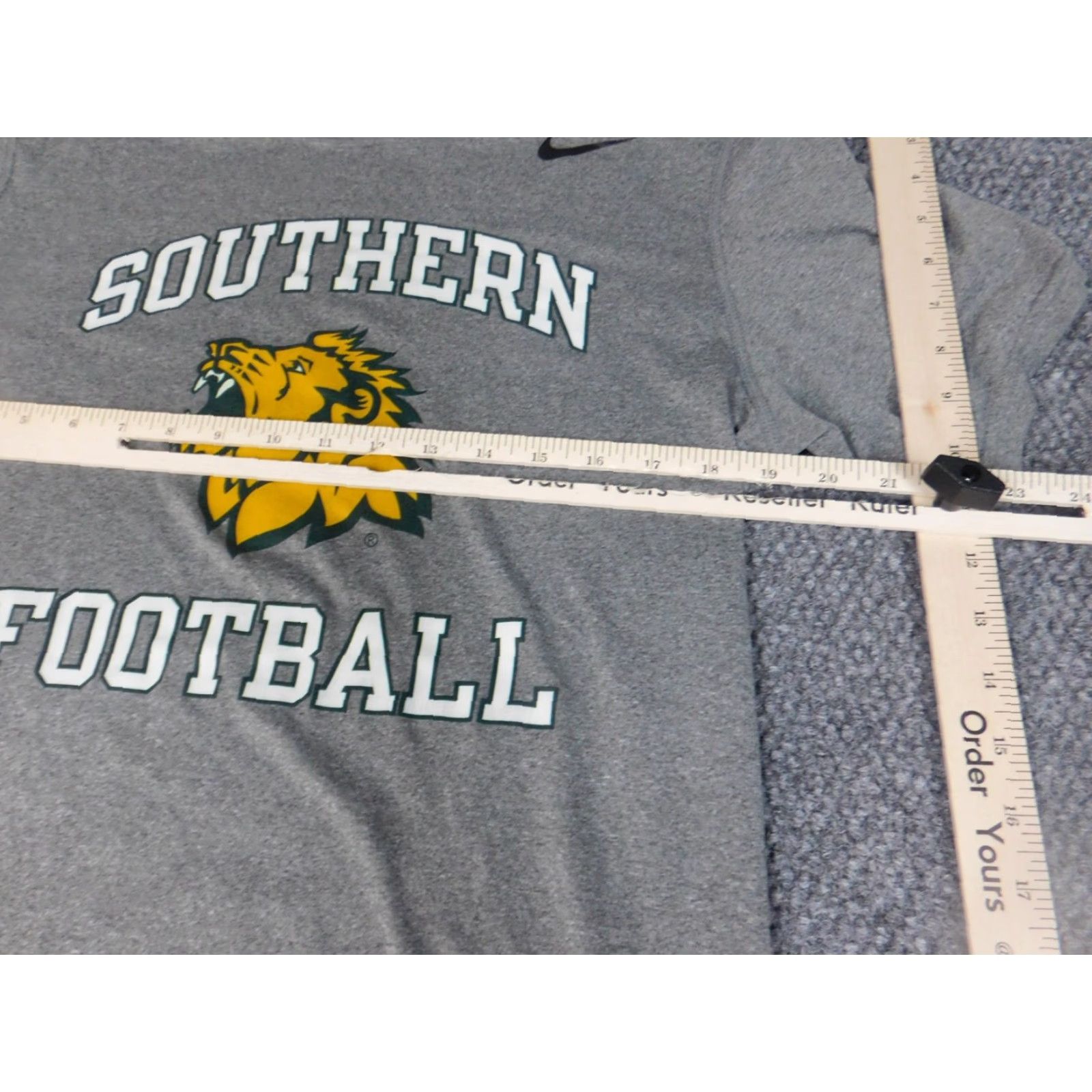 Nike Nike Mens Shirt M Gray Dri-Fit Logo Football Lion Size US M / EU 48-50 / 2 - 4 Thumbnail