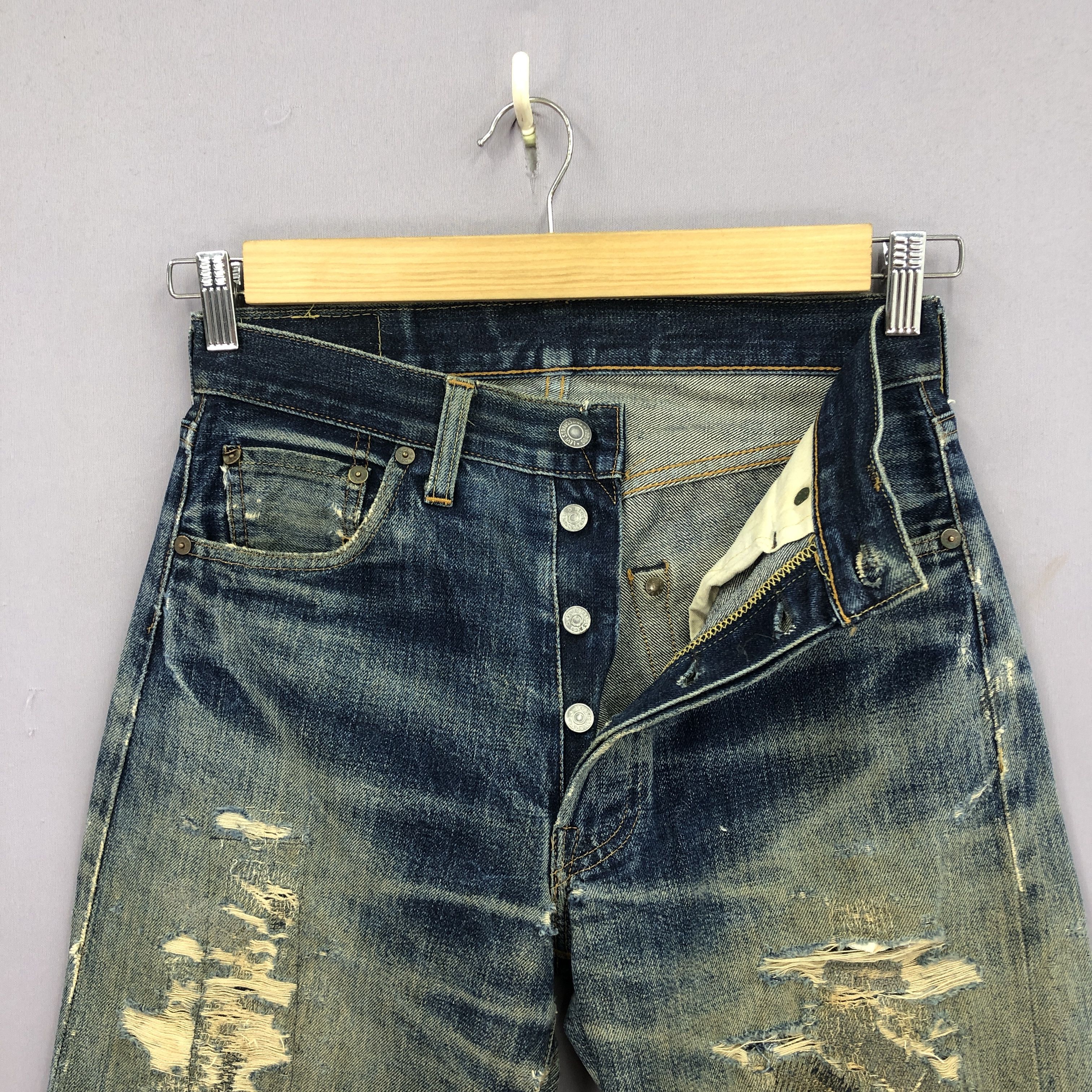 Levi's Vintage Levis 501xx Selvedge Jeans Distressed Faded Denim Size 28" / US 6 / IT 42 - 6 Thumbnail