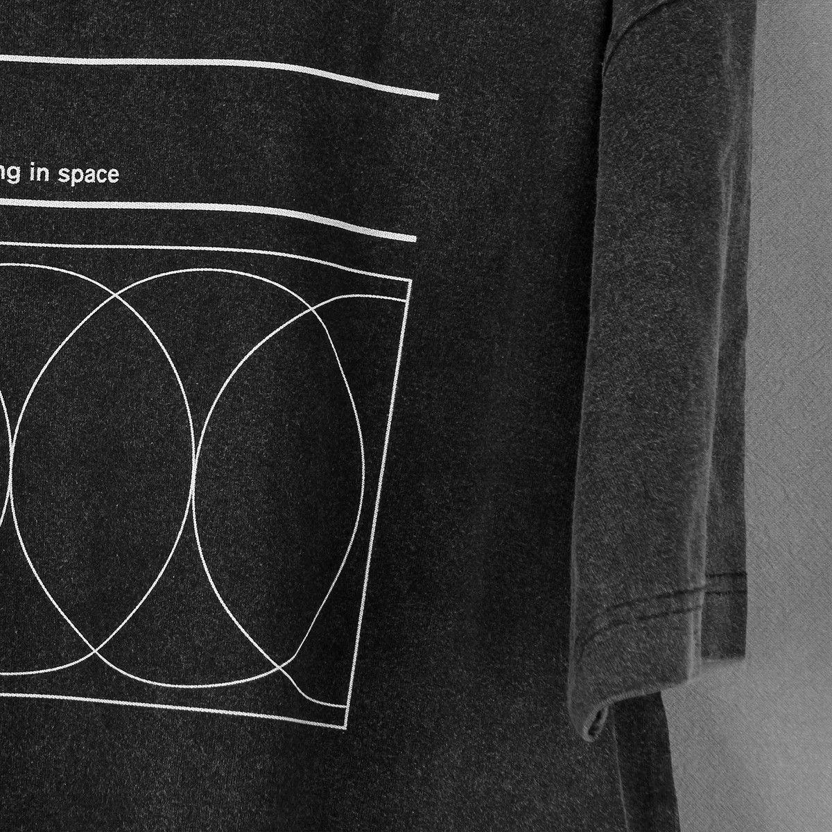 Vintage Vintage Floating 90s Summer T-Shirt Size US XL / EU 56 / 4 - 6 Thumbnail