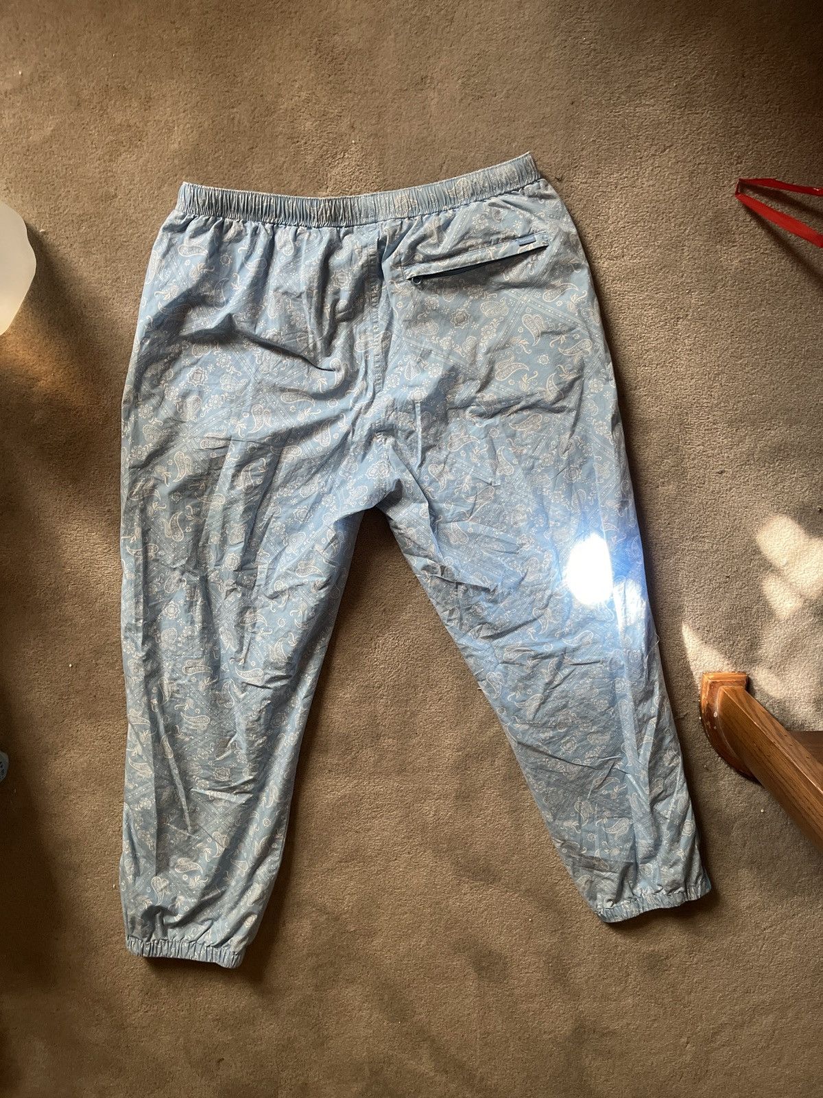 Supreme Blue bandanna supreme sweatpants Size US 32 / EU 48 - 1 Thumbnail