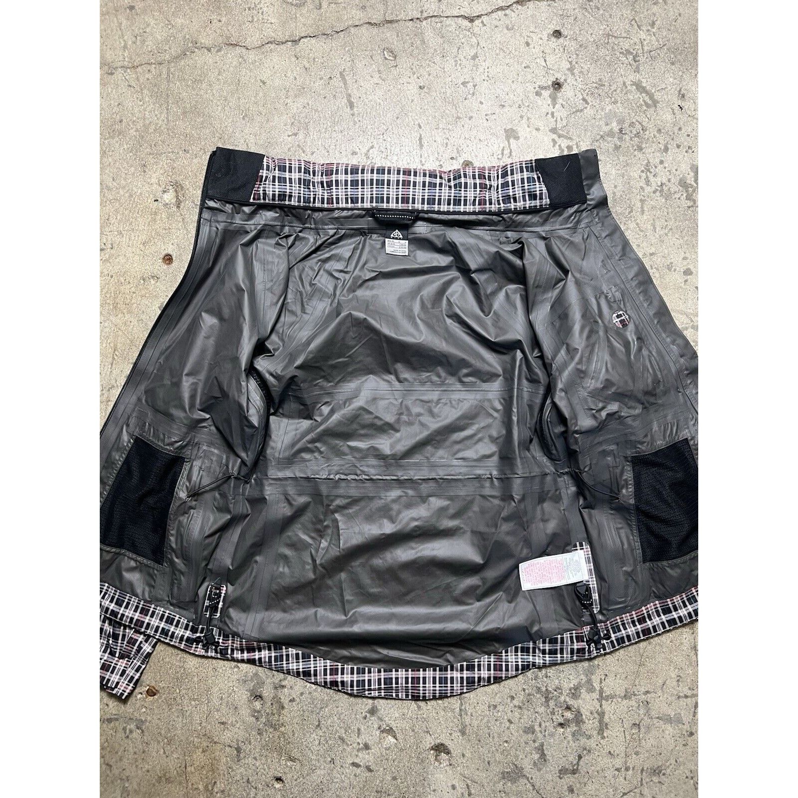 Nike Rare 2010 NWOT Gore Tex Jacket Plaid Men’s M Hooded Size US M / EU 48-50 / 2 - 5 Thumbnail