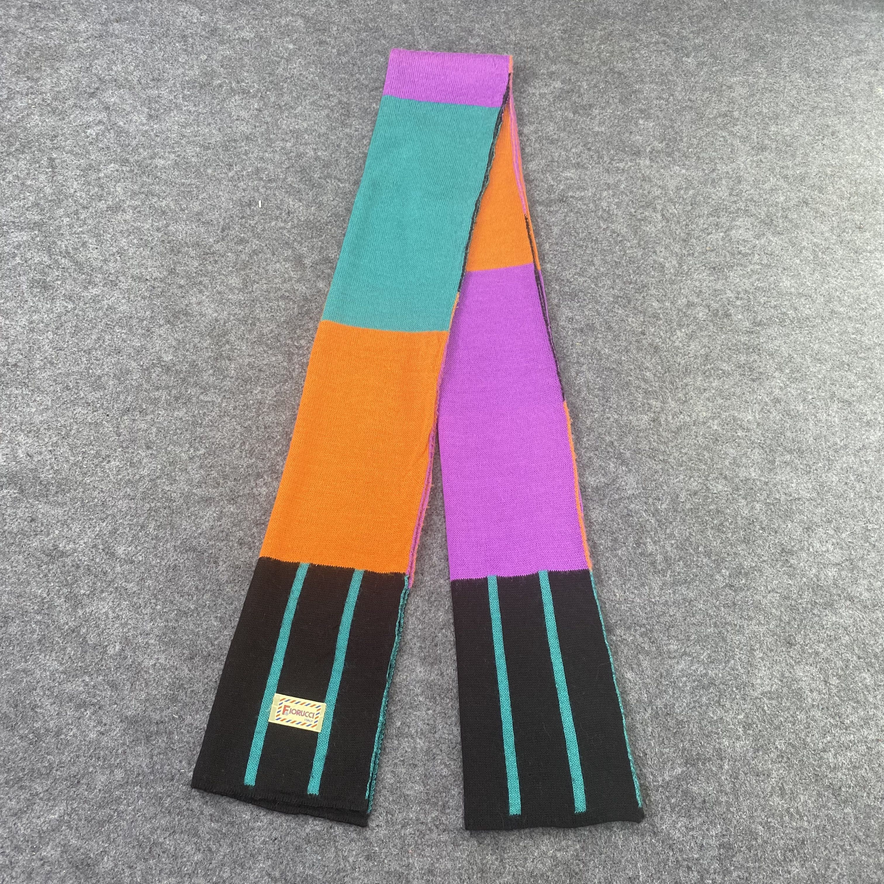 Fiorucci Fiorucci Scarf / Muffler / Neckwear -T1092 Size ONE SIZE - 4 Thumbnail
