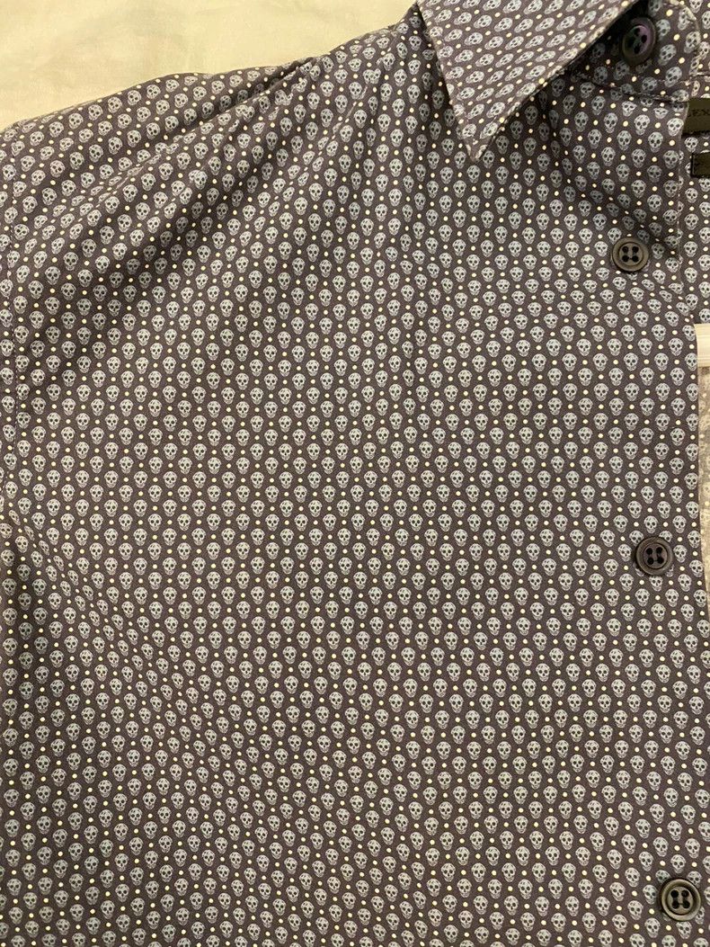 Alexander McQueen Alexander McQUEEN Men's shirt with all - over skull pattern Size US S / EU 44-46 / 1 - 2 Thumbnail