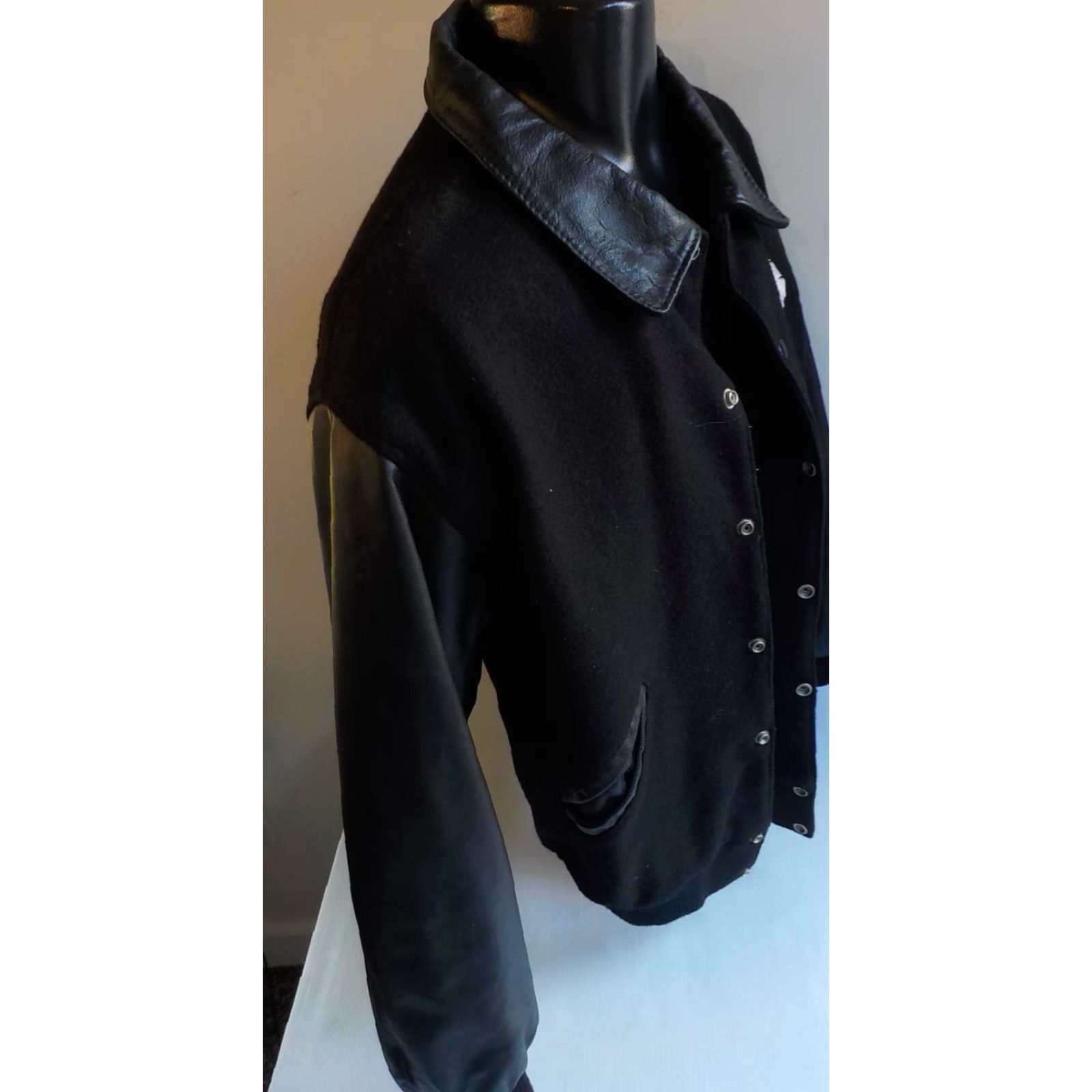Vintage Heavy Duty Leather Co. Varsity Style Jacket w/Logo Black Leather/Wool SZ LG Mens Jacket Size US L / EU 52-54 / 3 - 5 Thumbnail