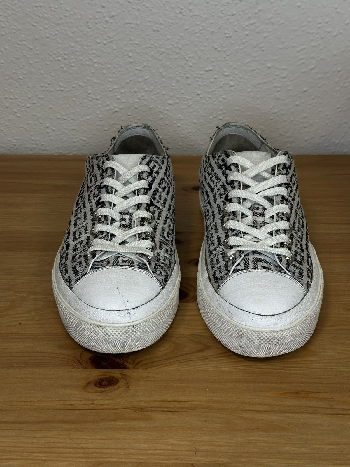 Givenchy Givenchy City Low Sneakers Size US 13 / EU 46 - 2 Thumbnail