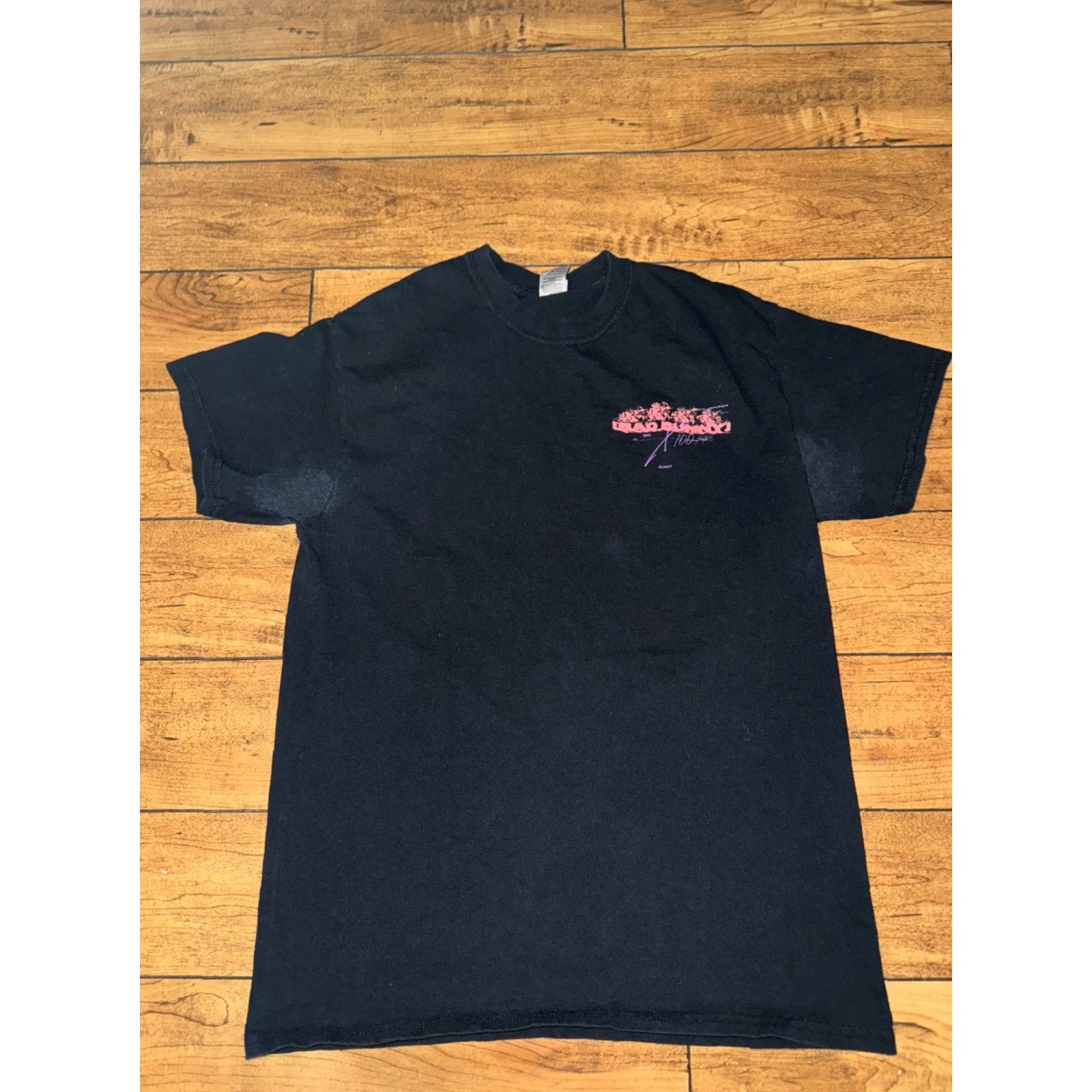 Vintage Bad Bunny X100PRE Tour T-Shirt Black M Men Shirt 90s? Size US M / EU 48-50 / 2 - 3 Thumbnail