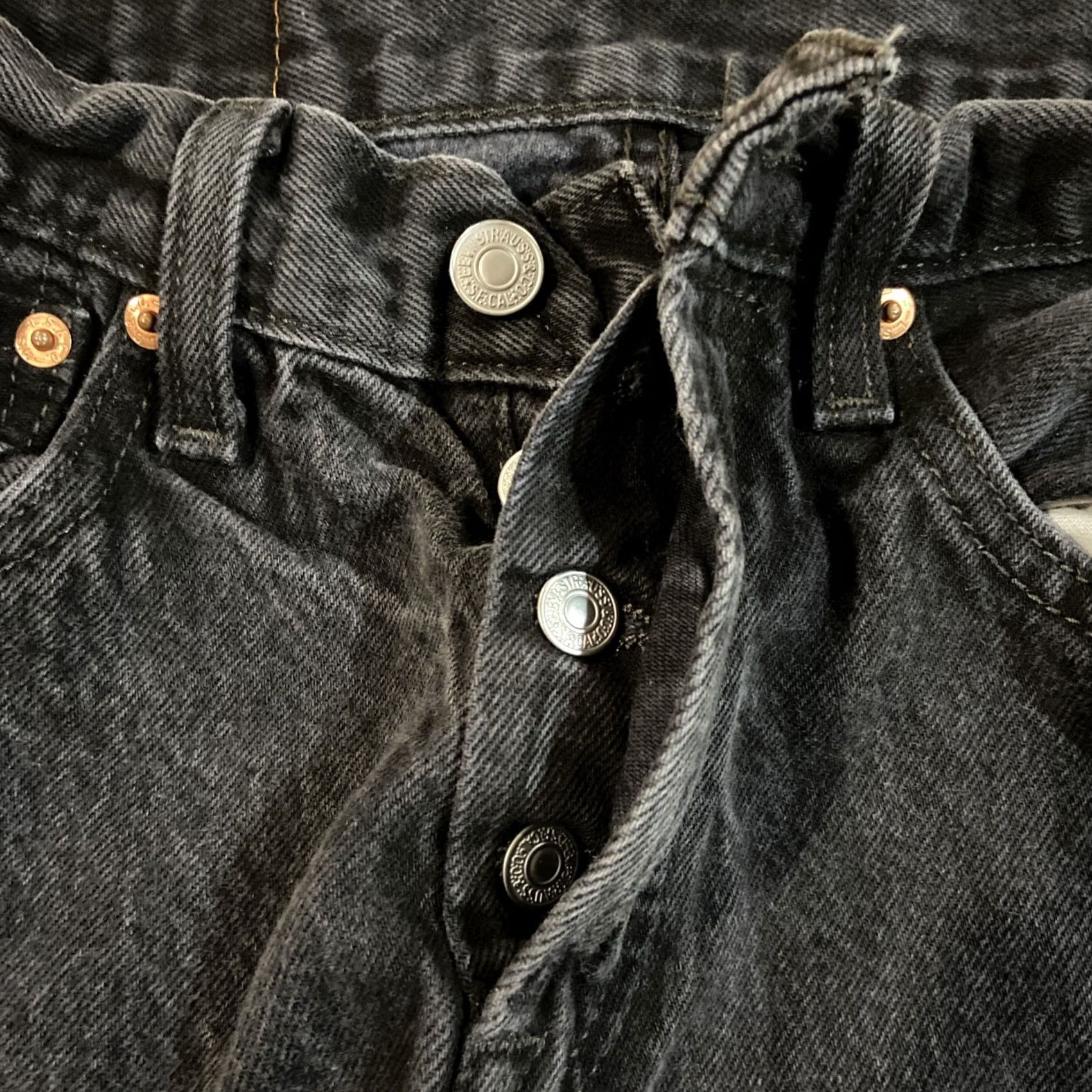 Levi's Levi's 501 Original Fit Jeans Mens 28x30 Black Wash Denim Button Fly 5-Pocket Regular Rise Vintage Theme USA 80s 90s Biker USA Mens Size US 28 / EU 44 - 2 Thumbnail