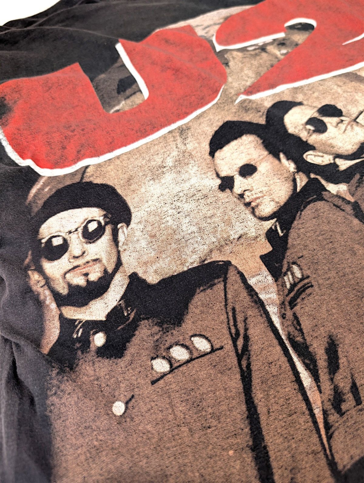 Vintage U2 Vintage 90s Single Stiched Rap Graphic Tee Merch Band Size US L / EU 52-54 / 3 - 11 Thumbnail